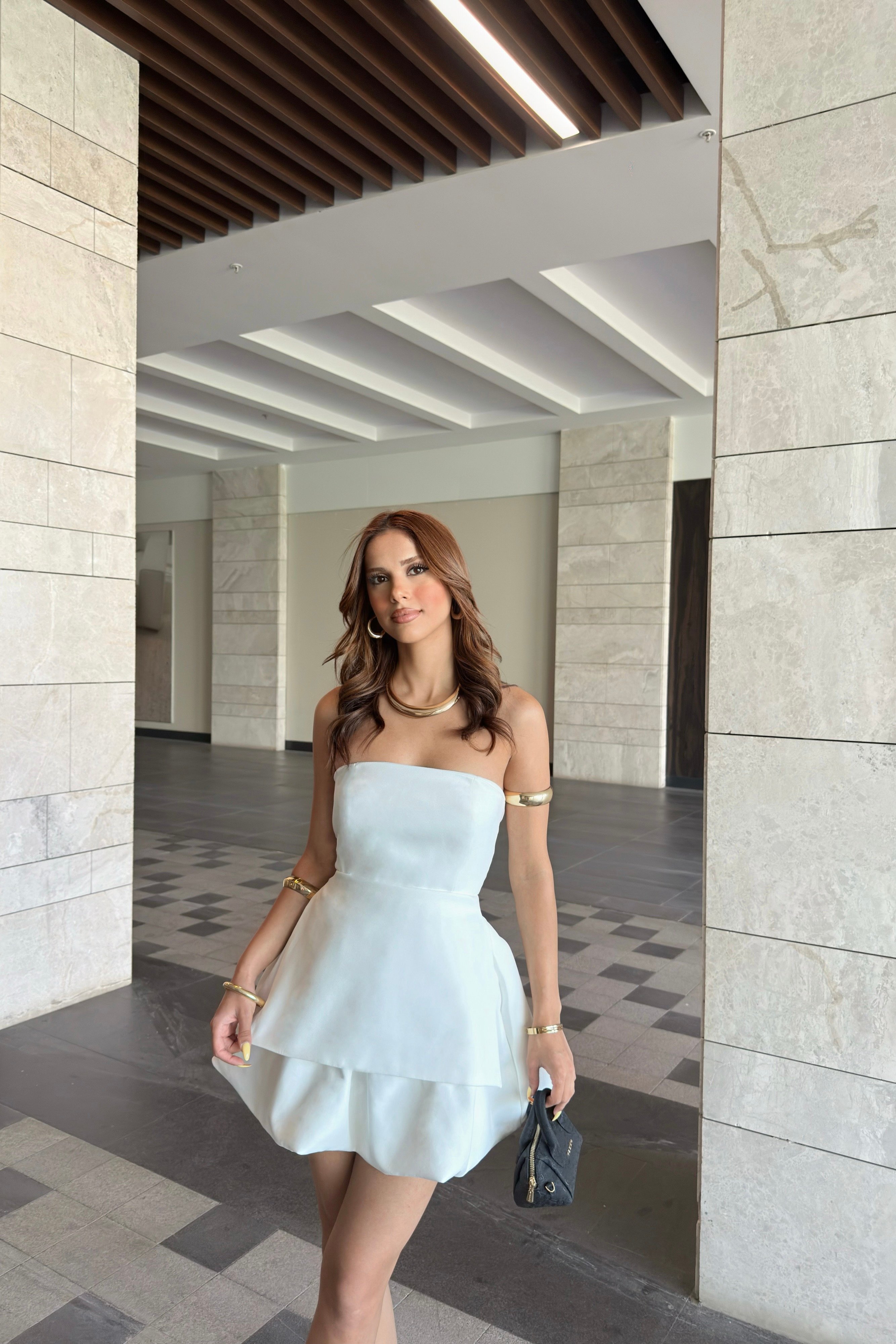 ALTI BALON STRAPLEZ ELBİSE - beyaz
