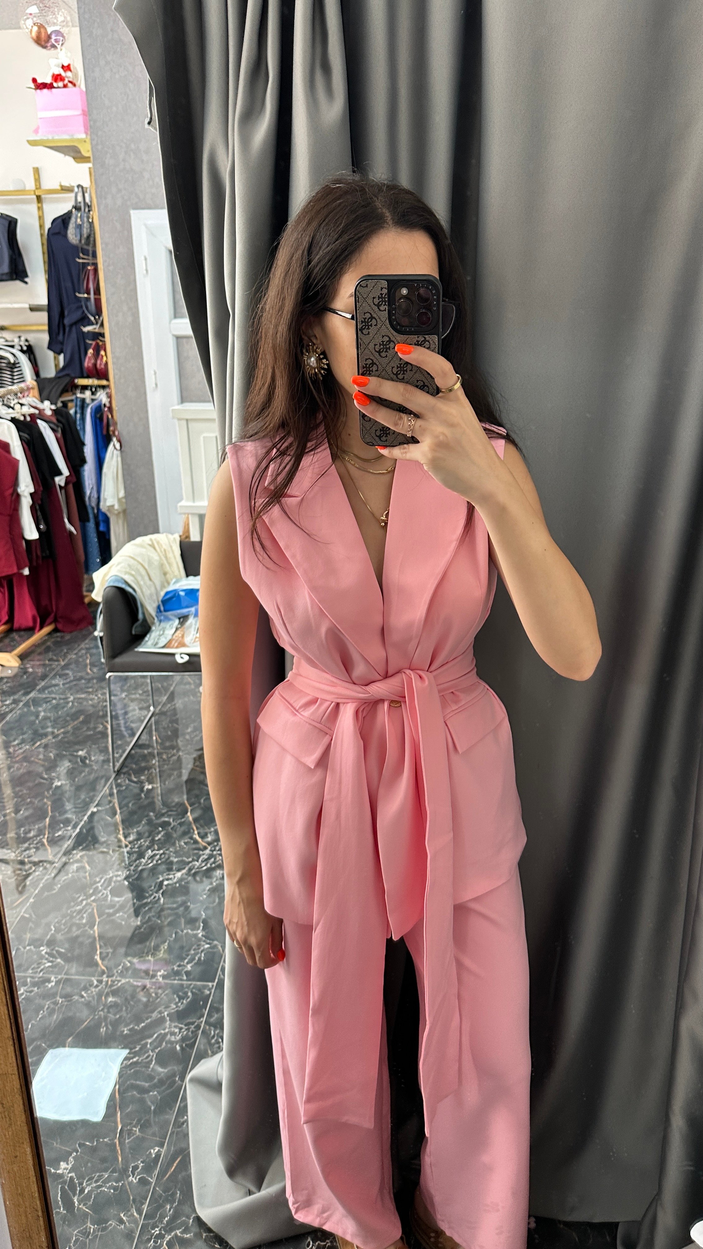 pembe kuşaklı takım