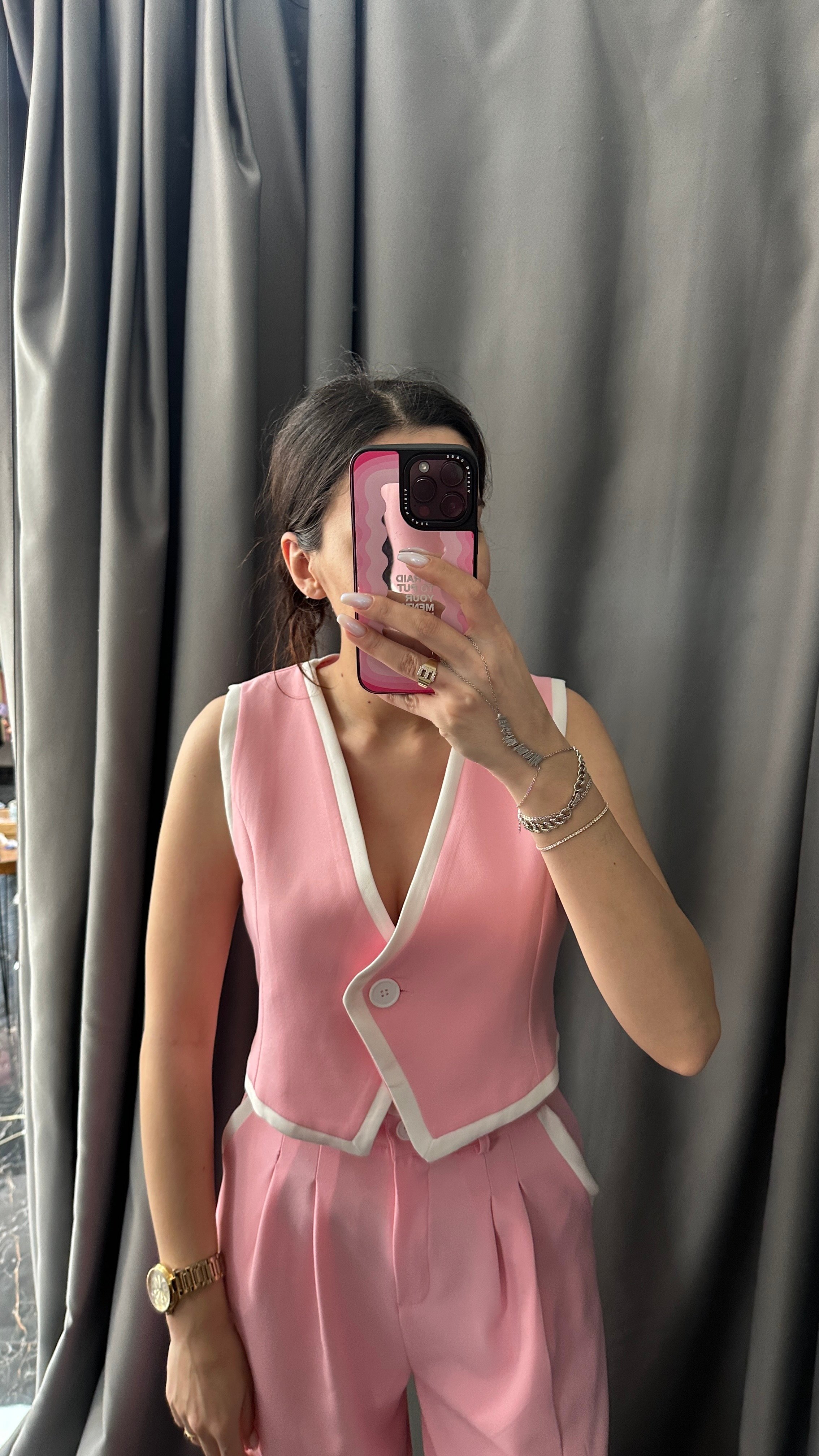 pembe crop yelekli takım 