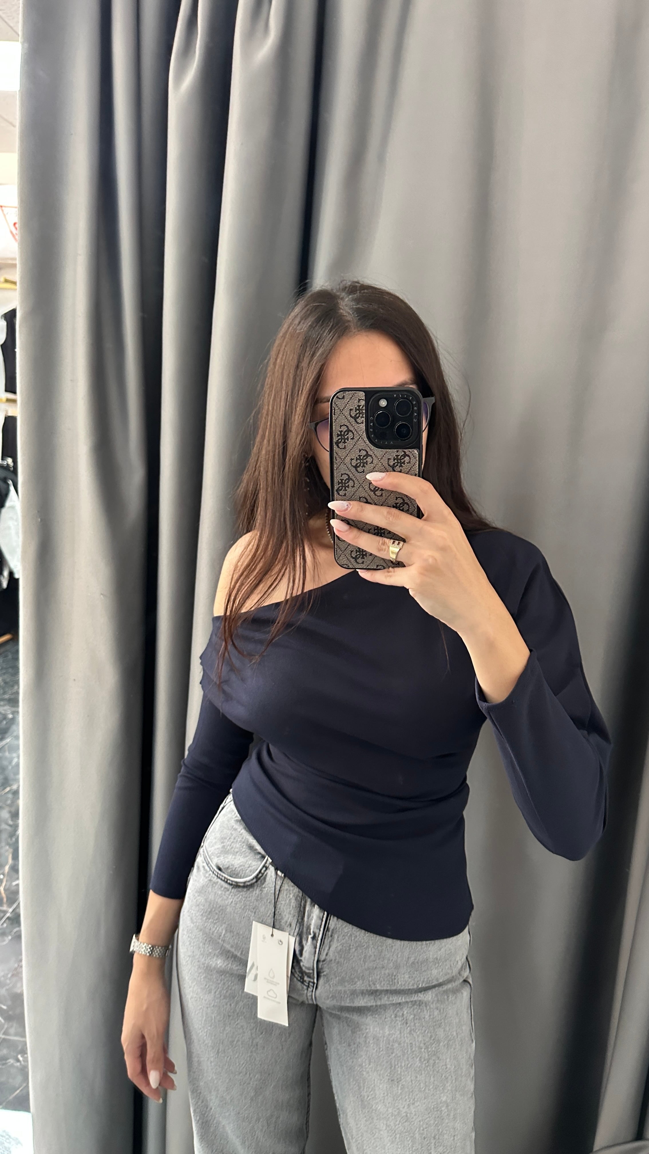 lacivert omuz detaylı bluz