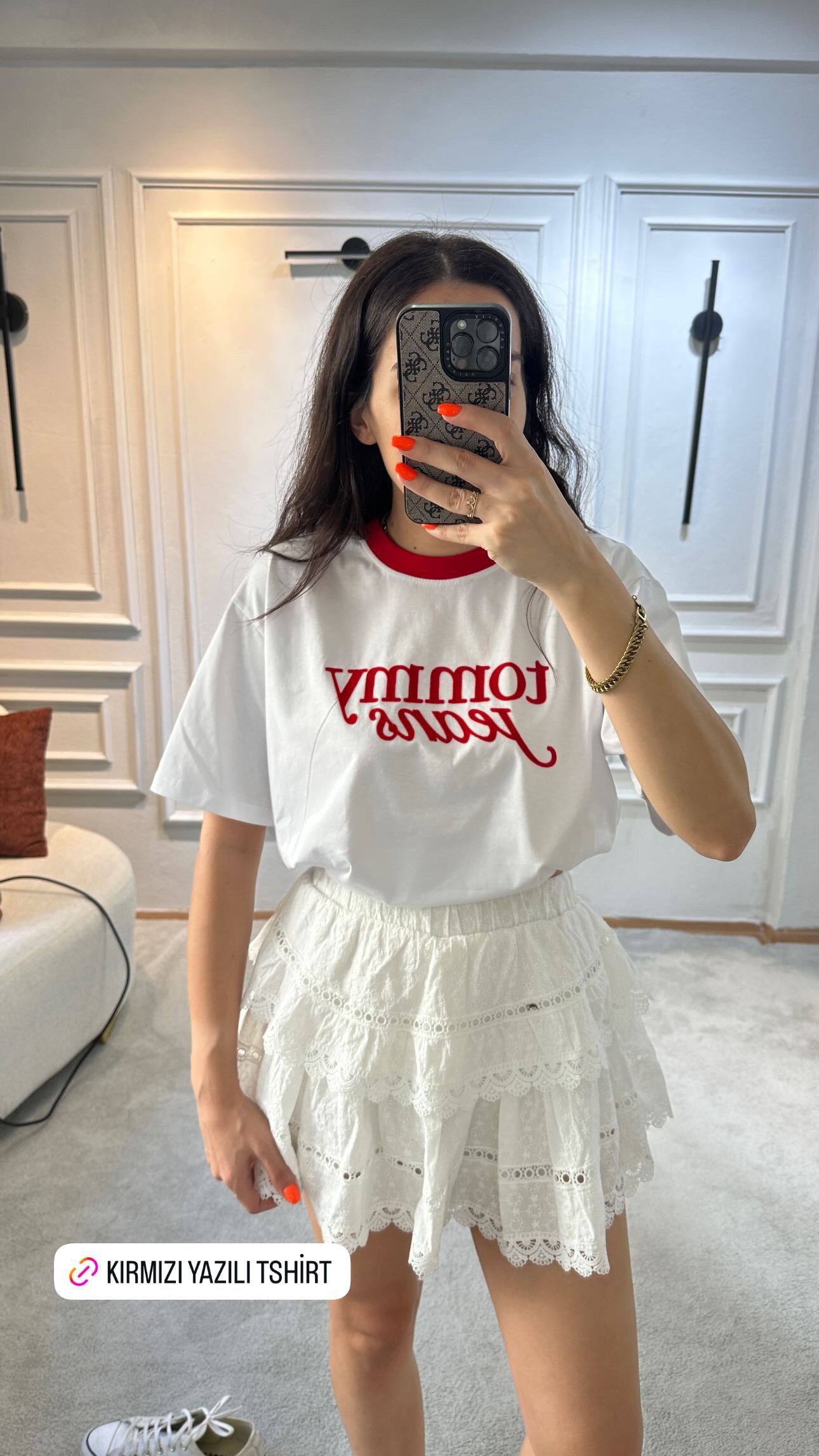 kırmızı biye detay tshirt (KARGO 21.08.25)