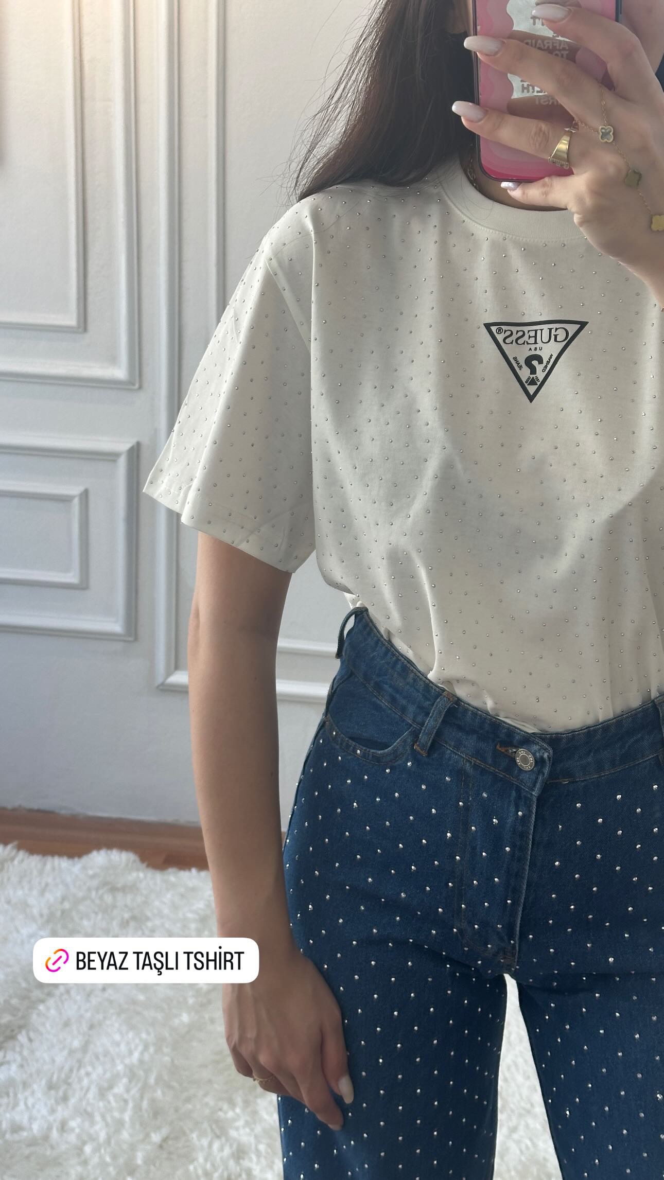 beyaz taşlı tshirt (KARGO: 16.08.2025)