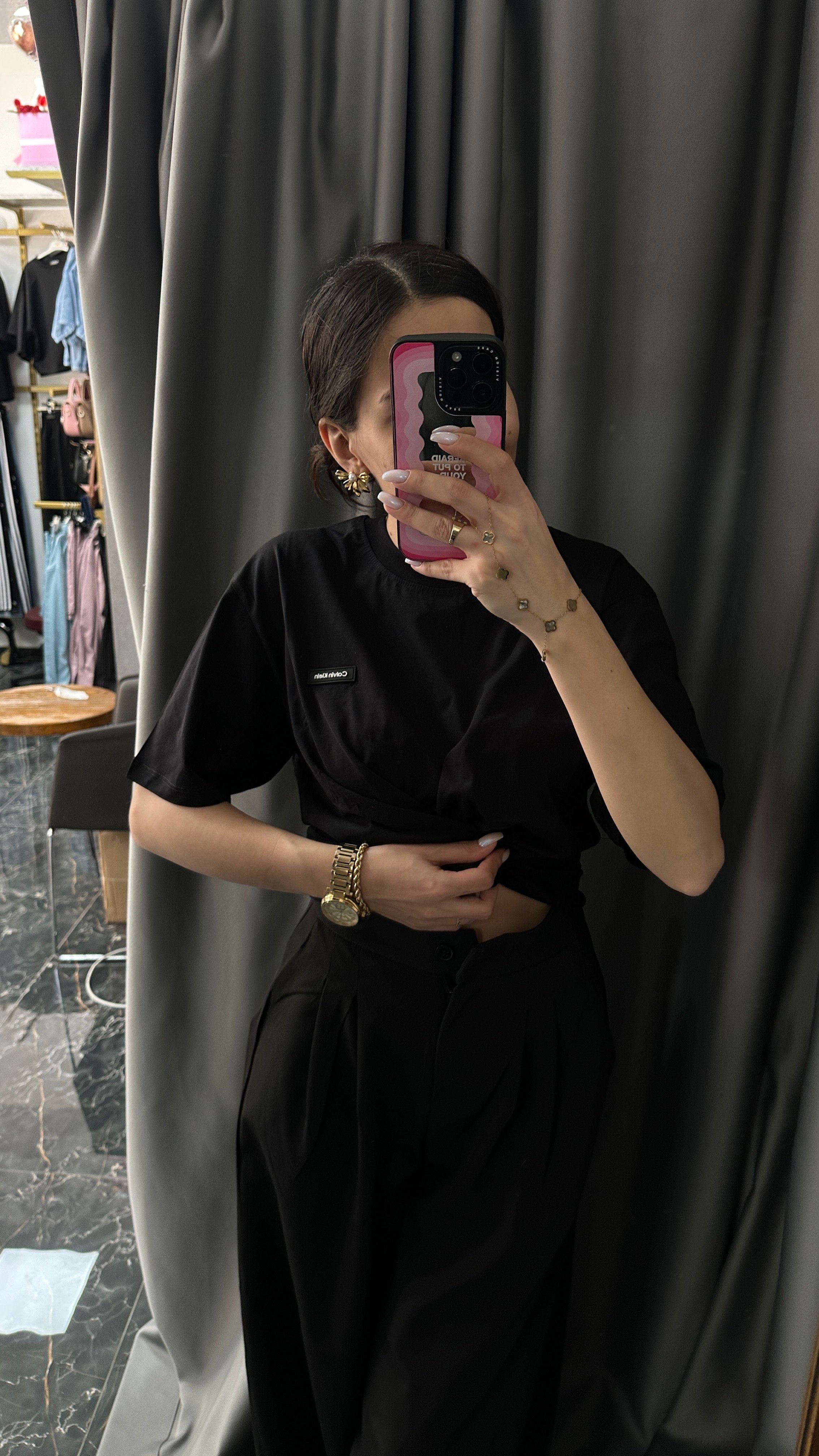 silikon detaylı siyah tshirt 