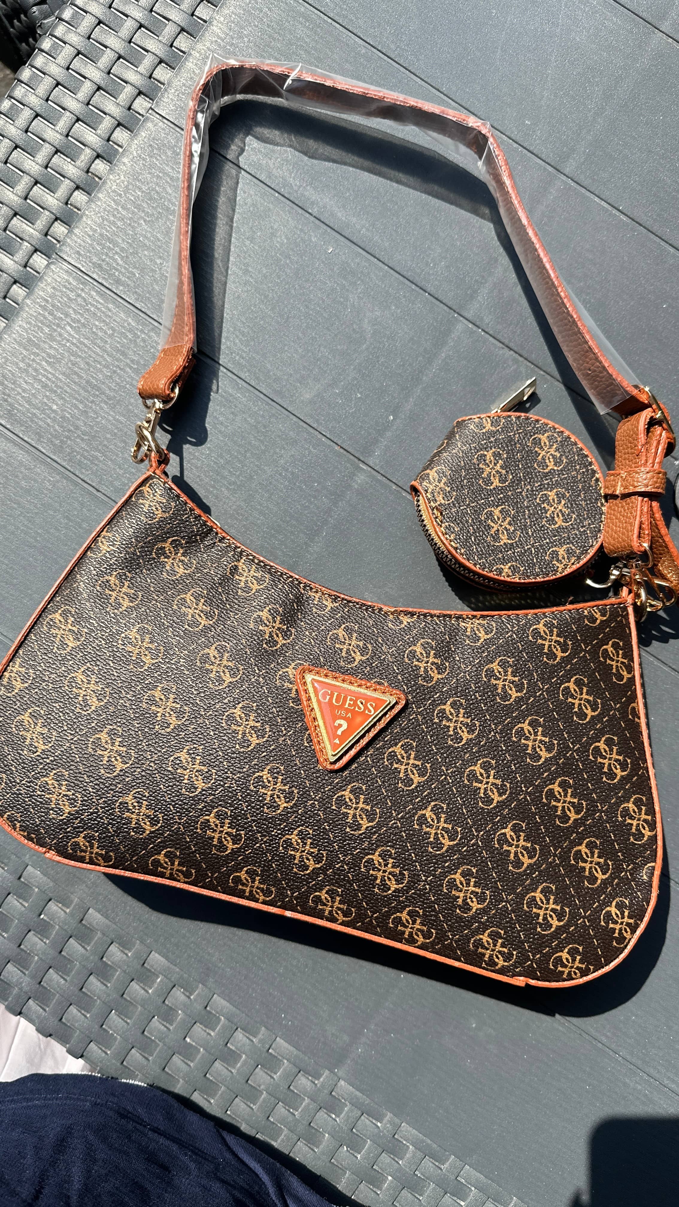 kahve monogram baget çanta 