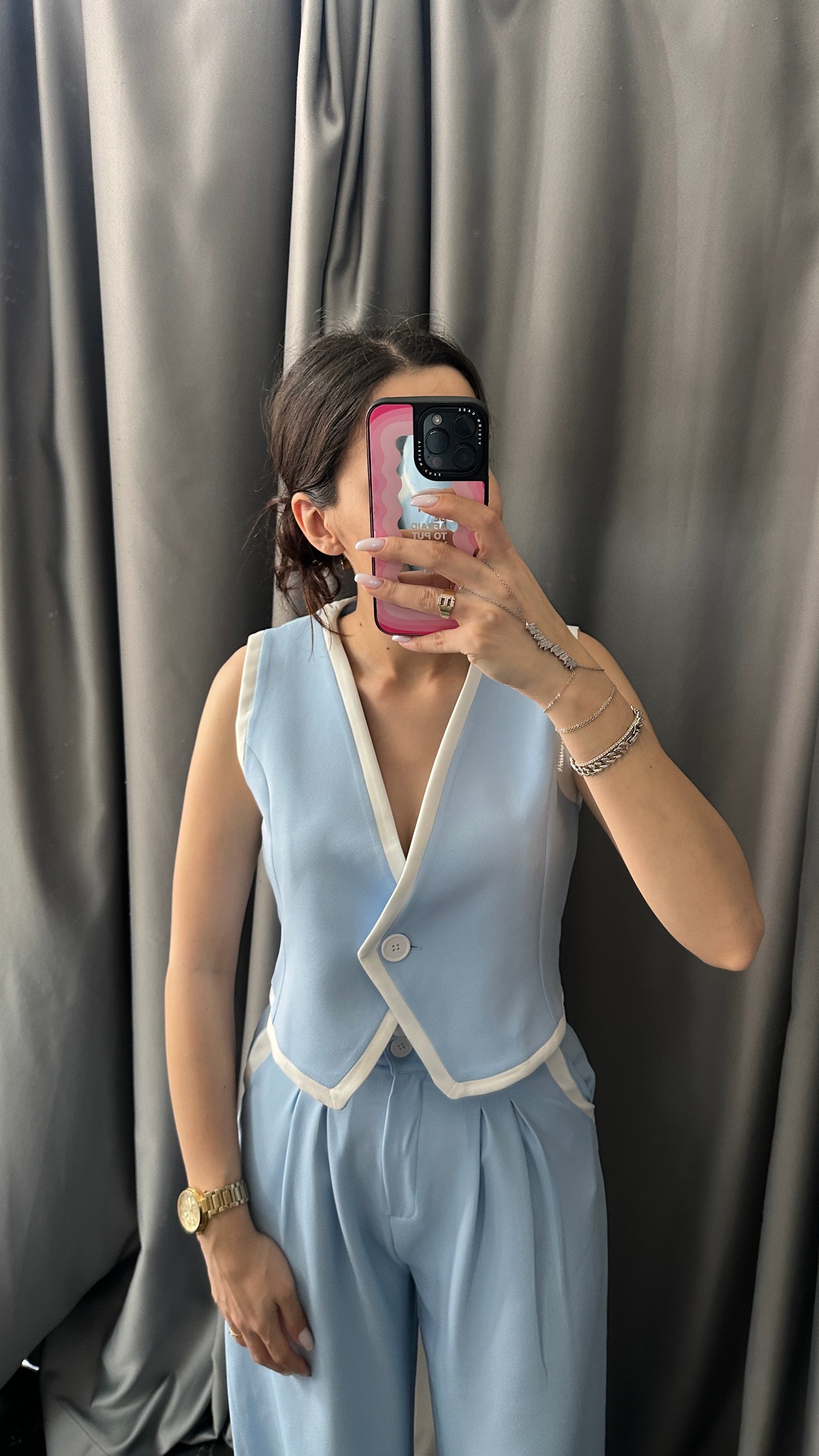 mavi crop yelekli takım 