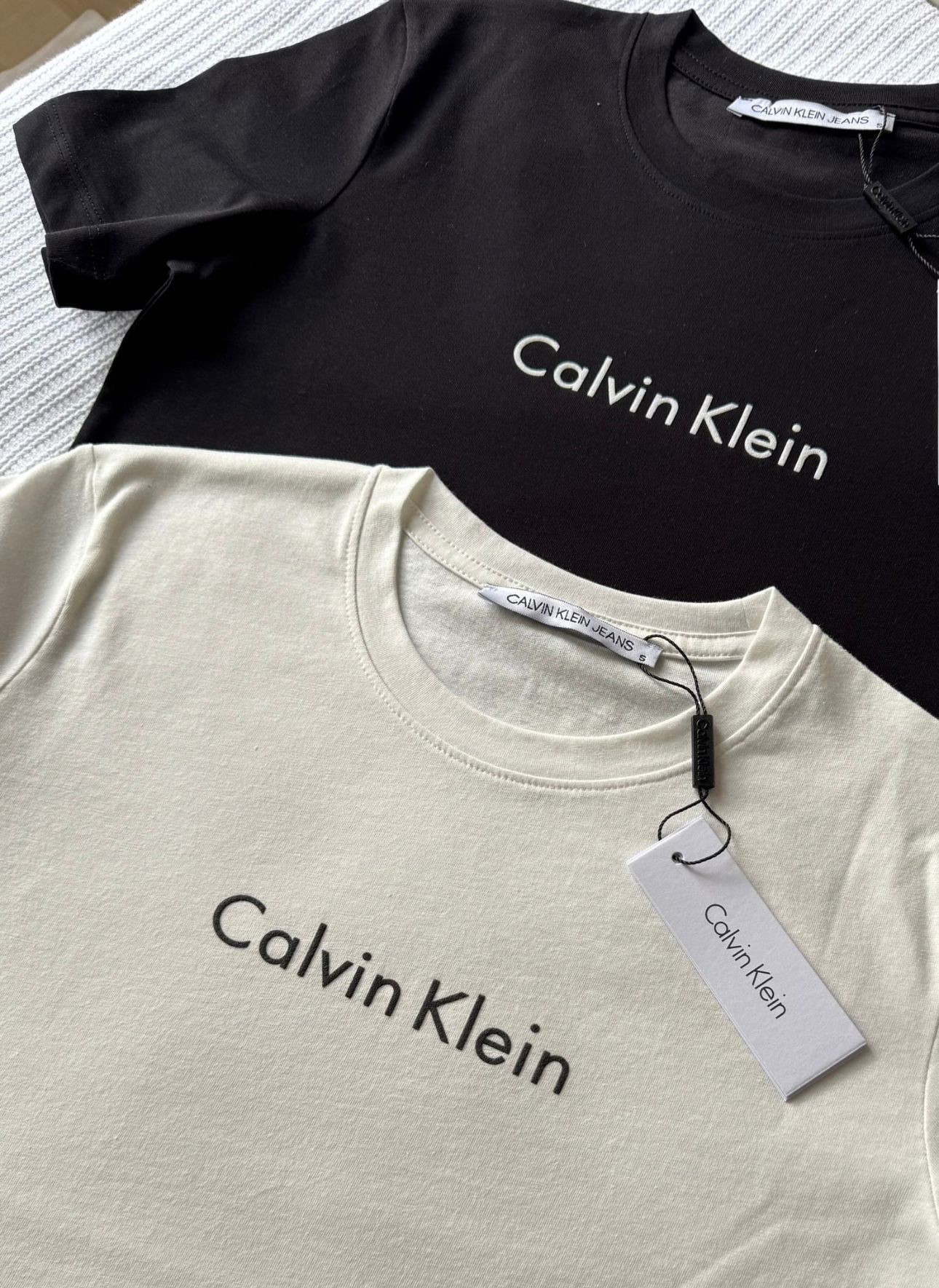 klasik nakışlı baskılı tshirt