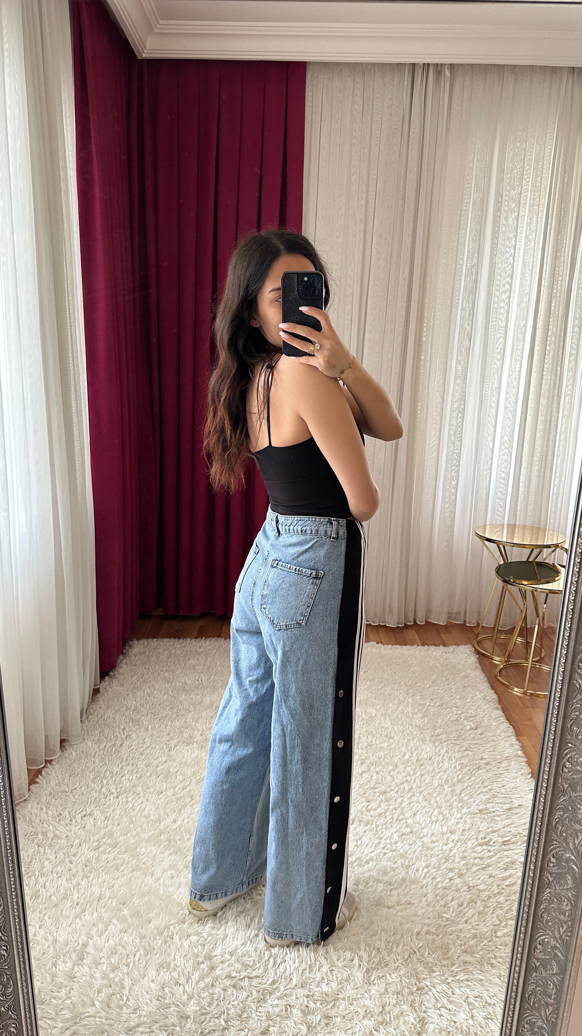 şerit detaylı jean 