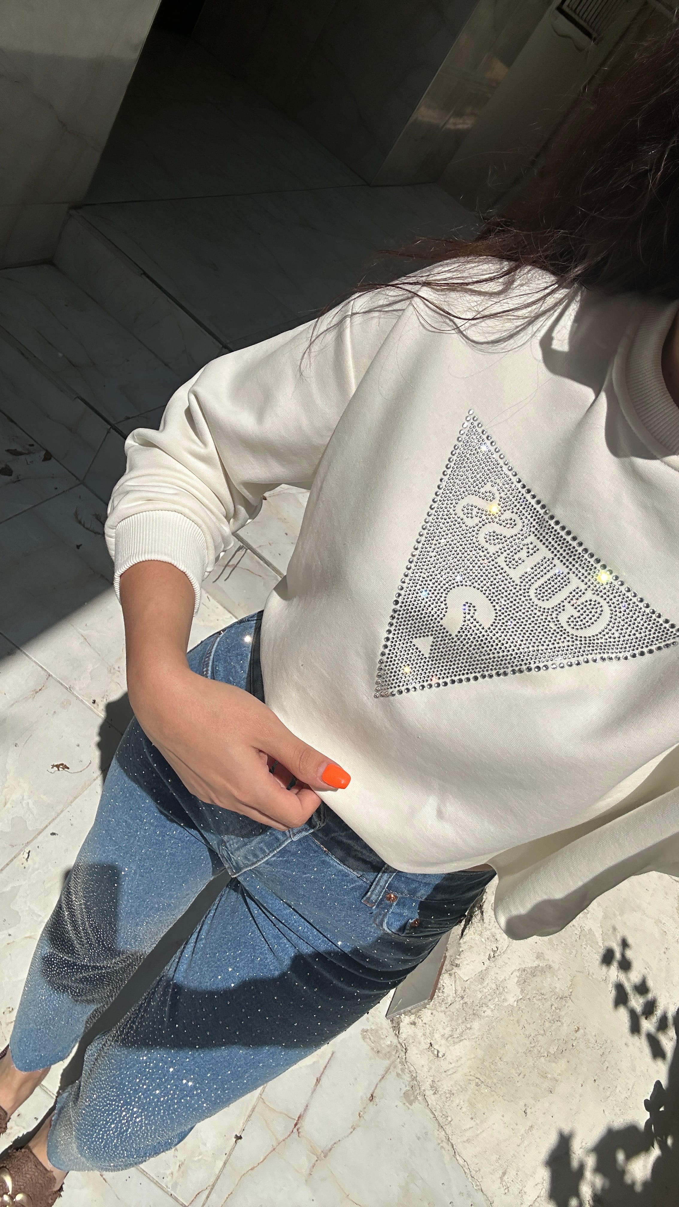 üçgen taşlı sweat beyaz 