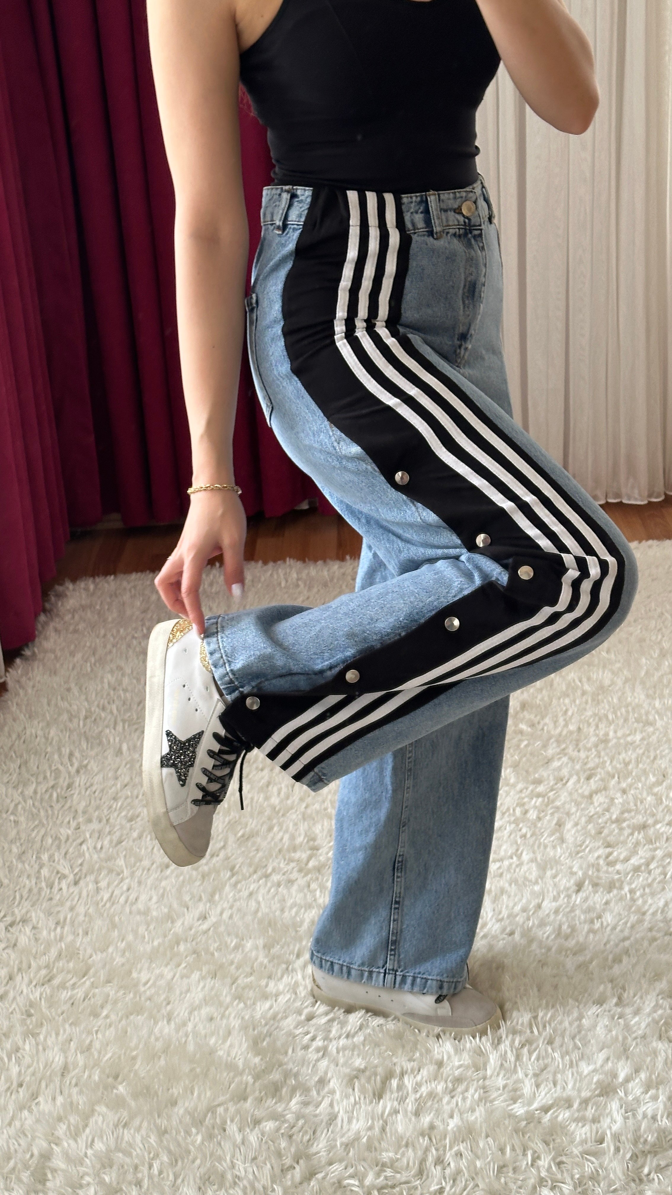 şerit detaylı jean 