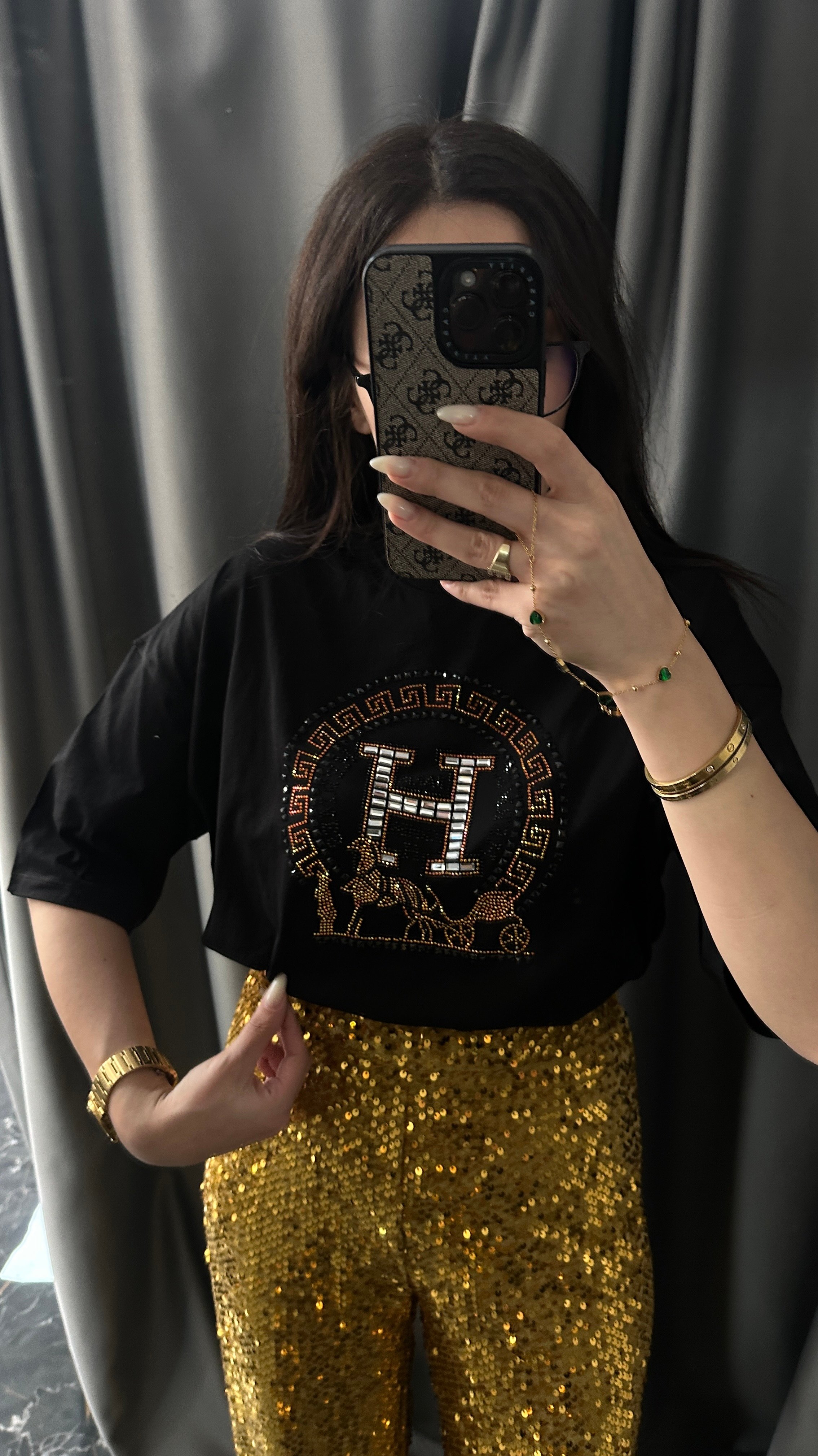 siyah hologram taşlı tshirt
