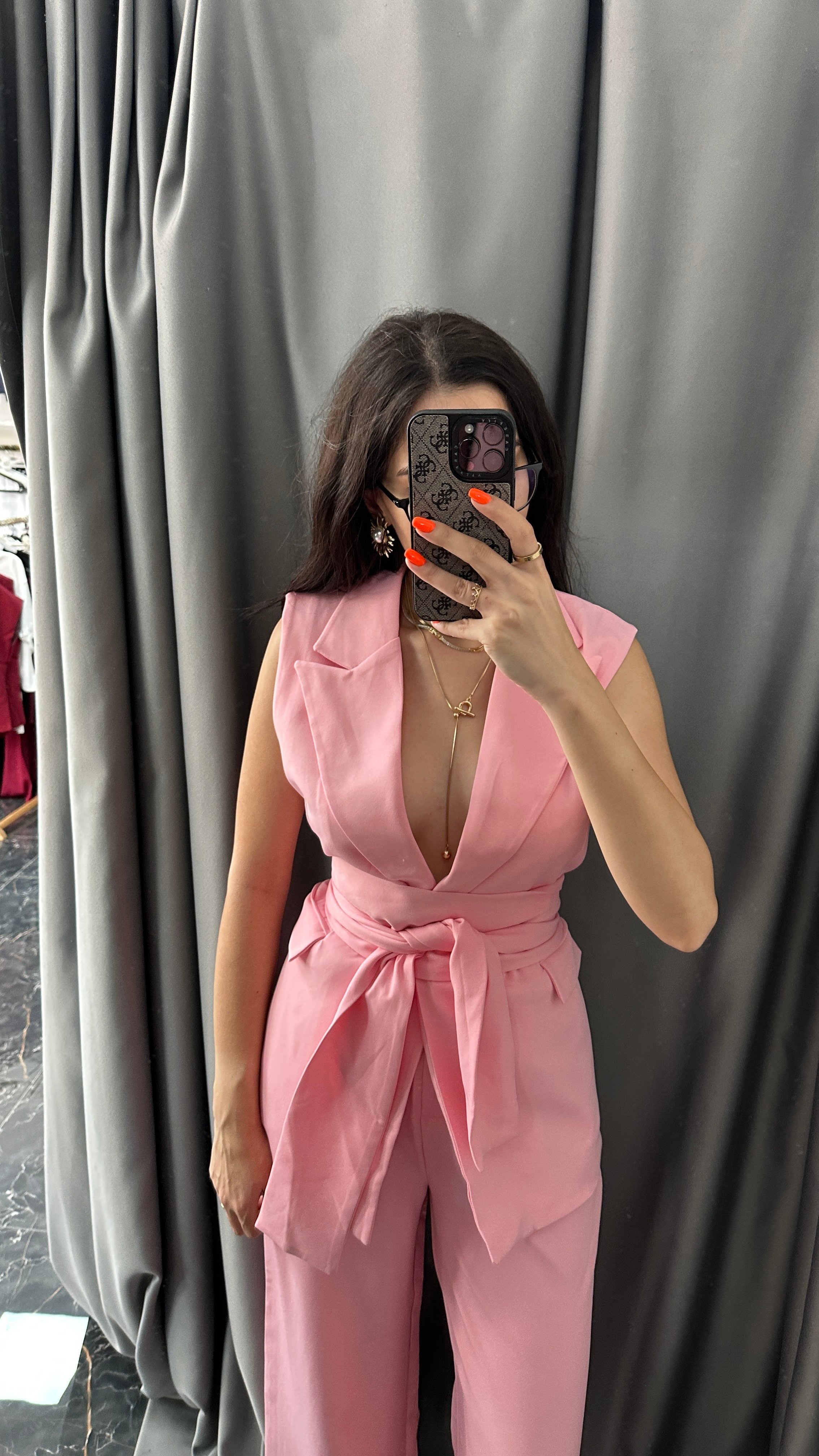 pembe kuşaklı takım
