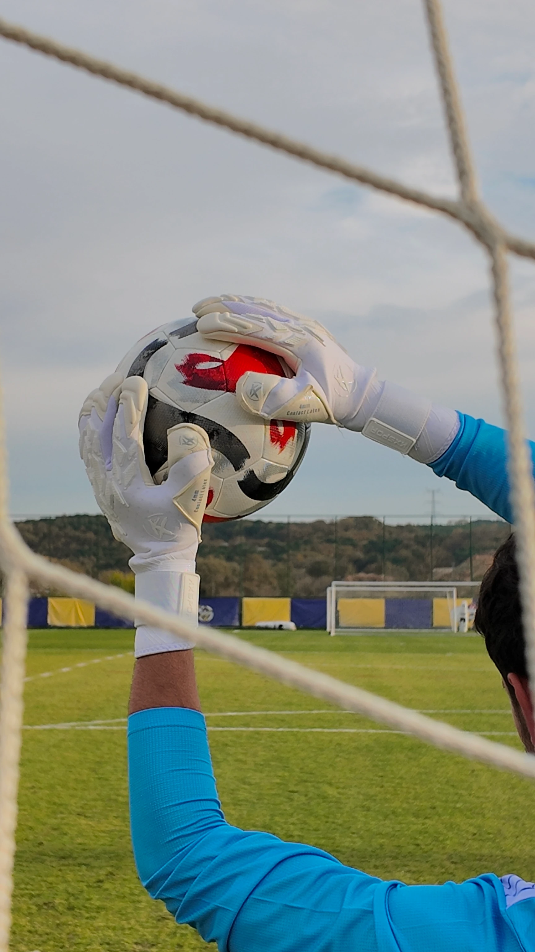 Yeni Kx ‘CRAZY’ Profesyonel Kaleci Eldiveni