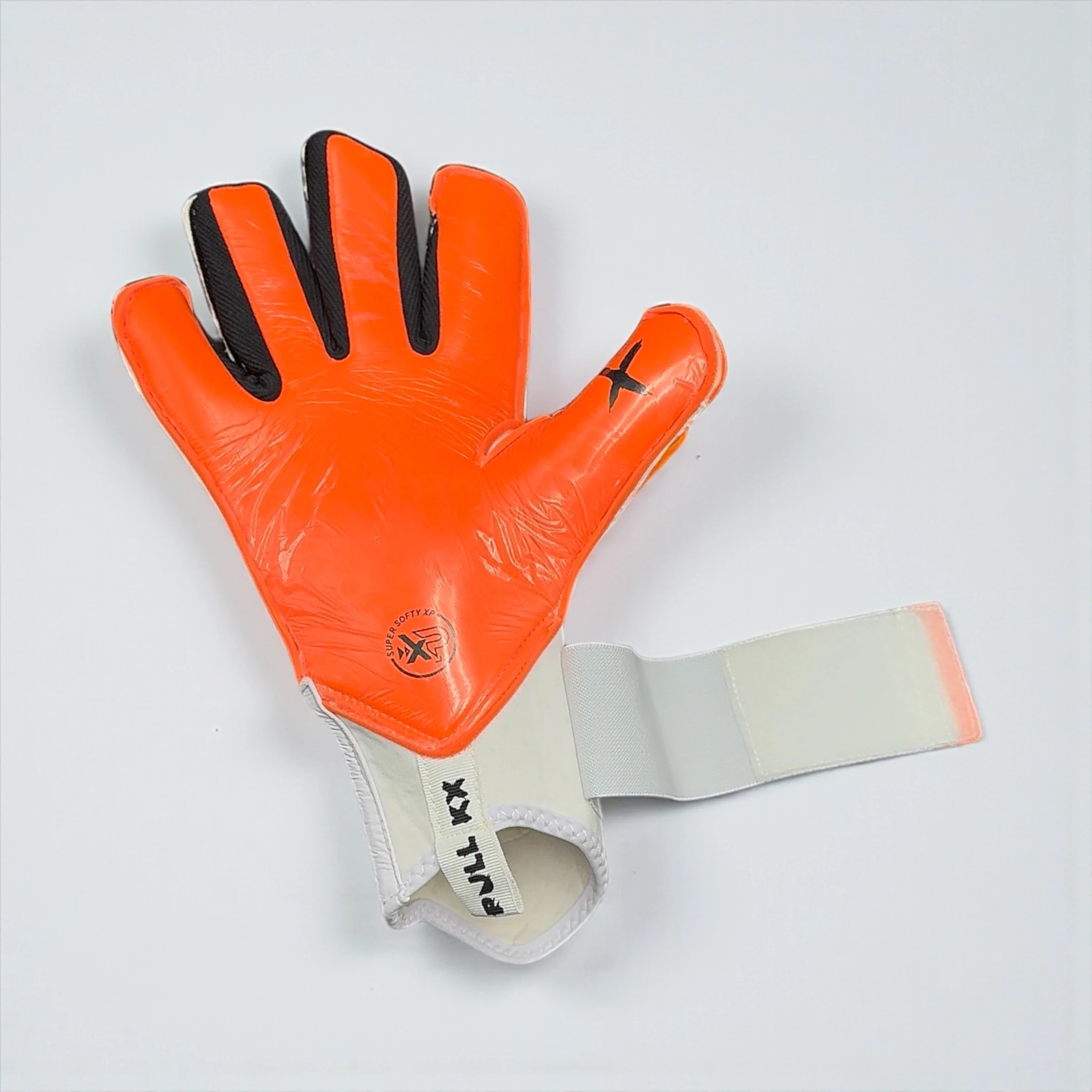 Yeni Kx ‘CLAW’ Profesyonel Kaleci