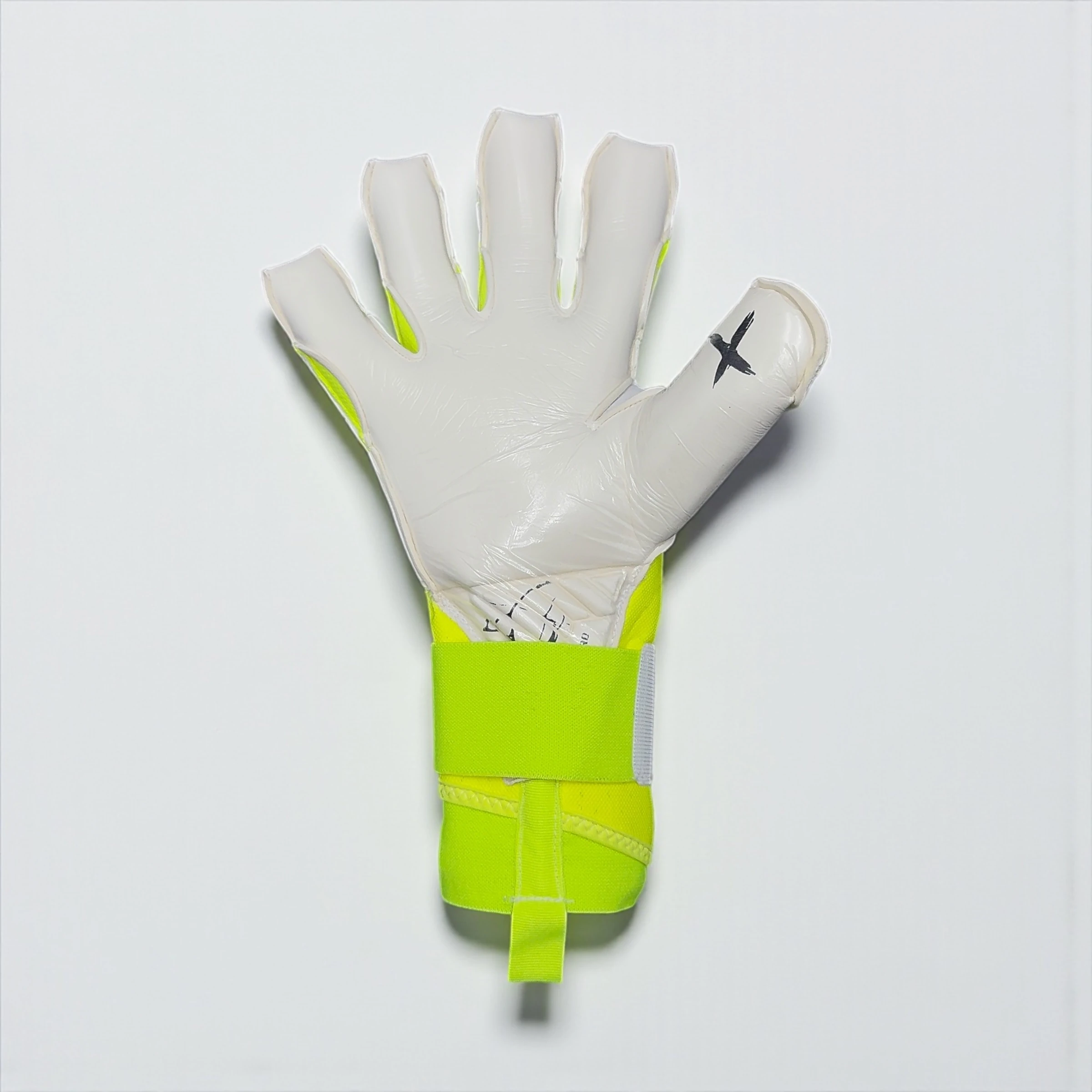 Yeni Kx ‘TİTANİUM’ Profesyonel Kaleci Eldiveni