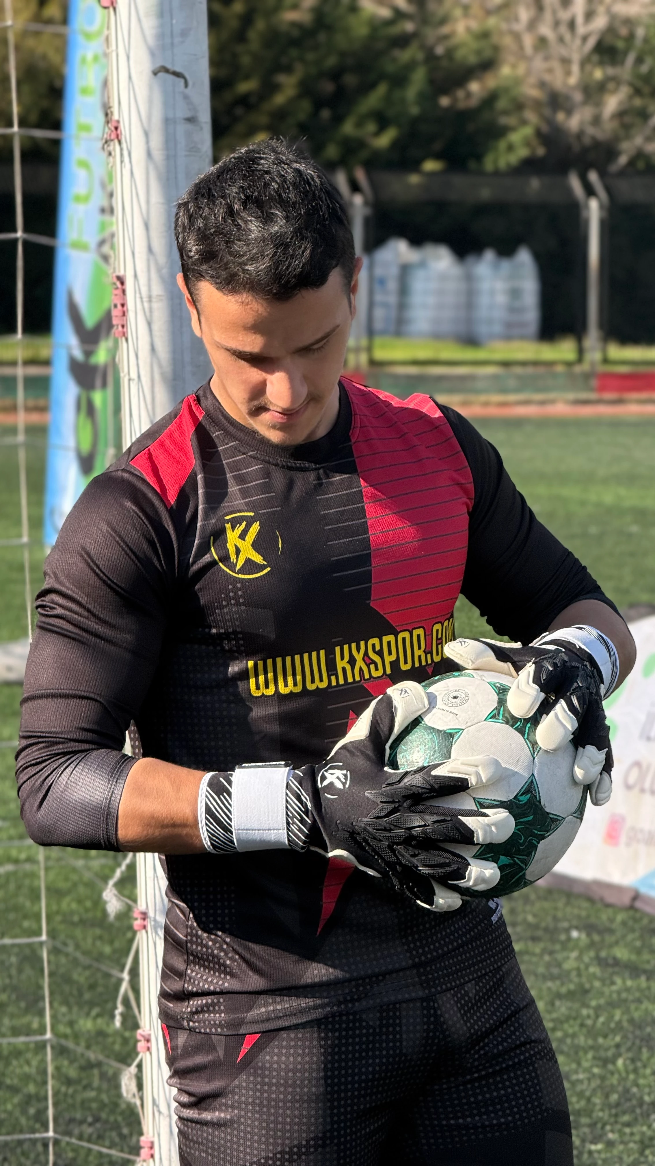 Yeni Kx ‘CRAZY’ Profesyonel Kaleci Eldiveni