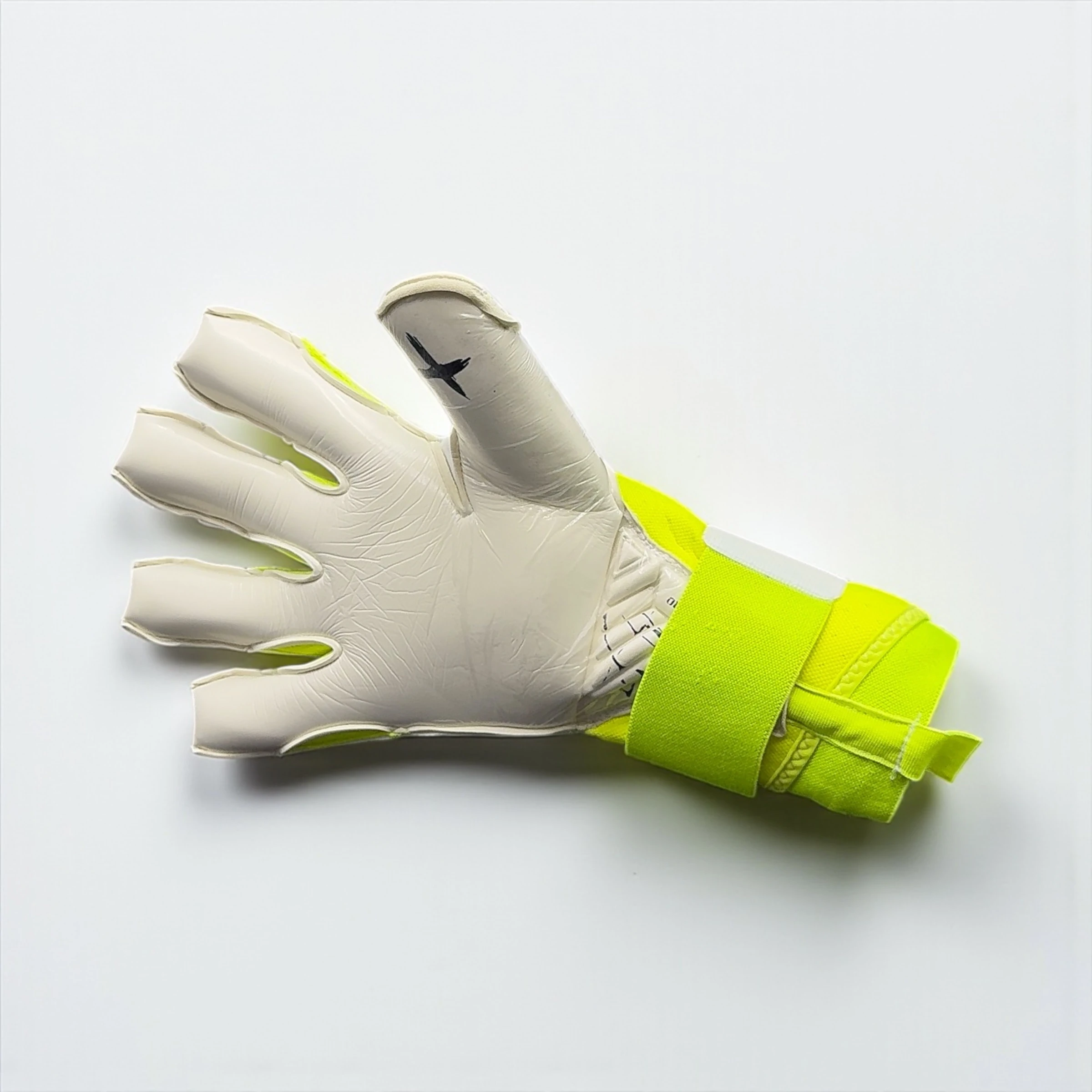 Yeni Kx ‘TİTANİUM’ Profesyonel Kaleci Eldiveni