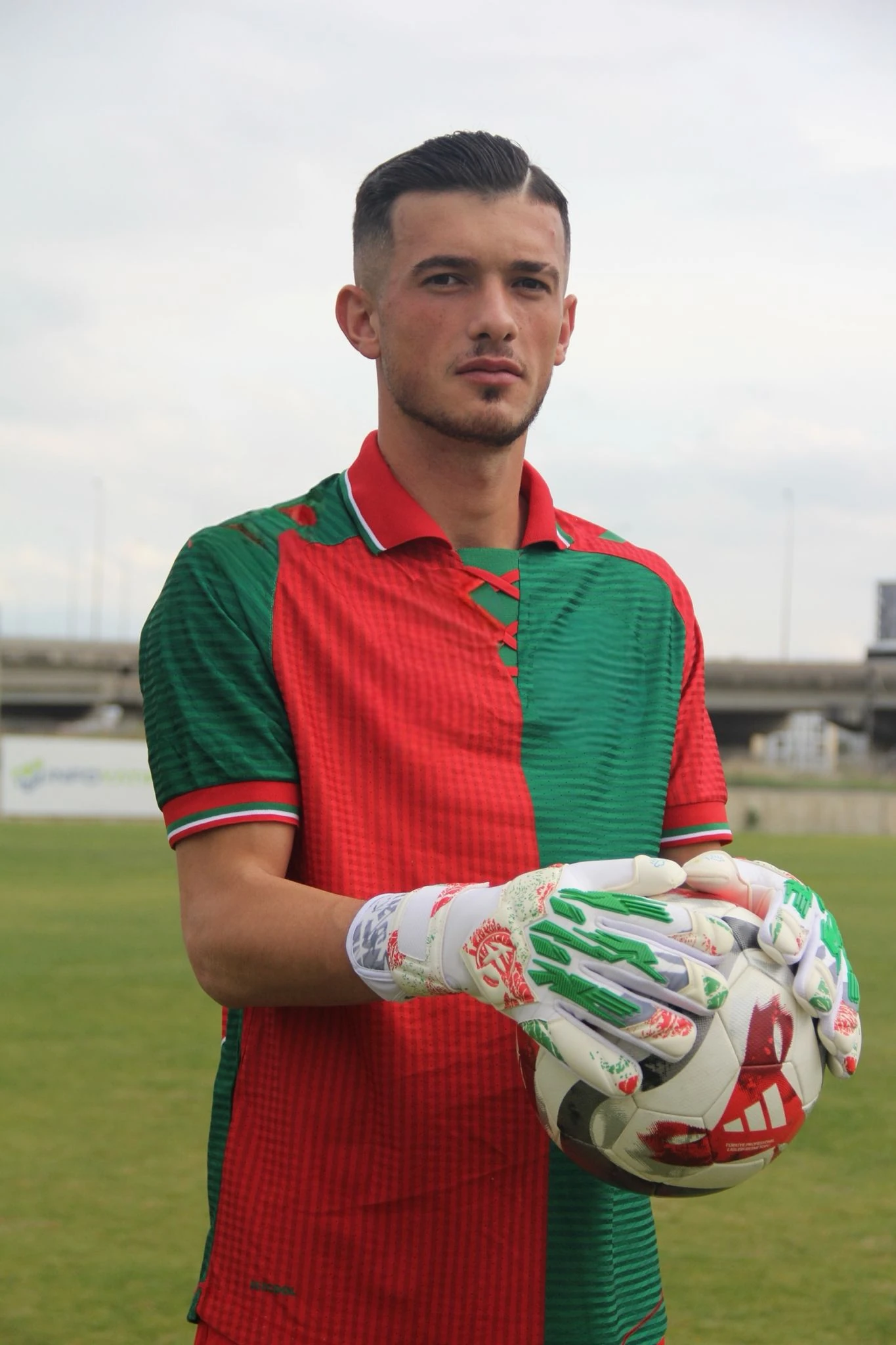 Yeni Kx Viper ‘RÖNESANS’ Profesyonel Kaleci Eldiveni