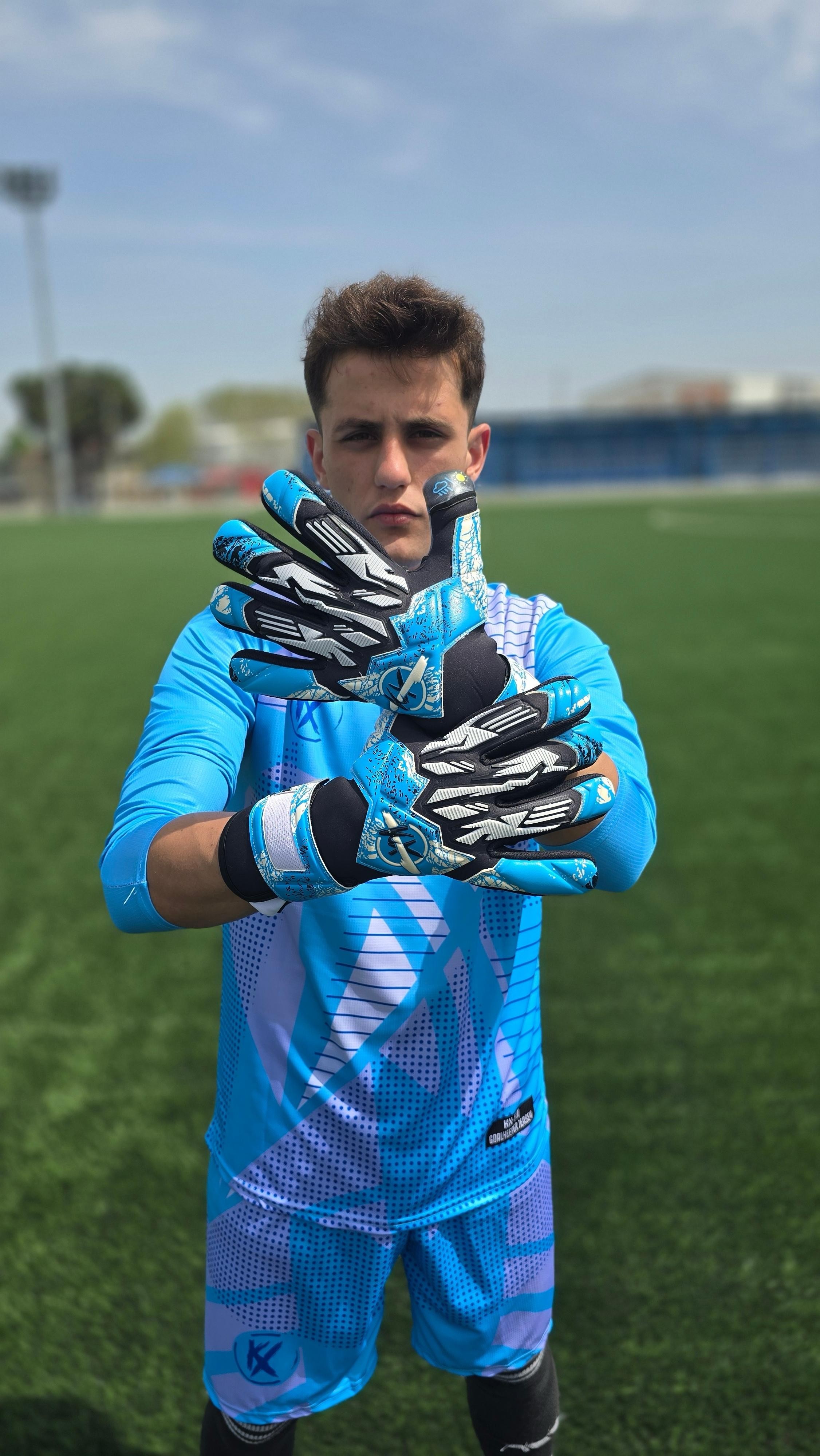 Kx VİPER ‘AQUA’ Elite Goalkeeper Gloves