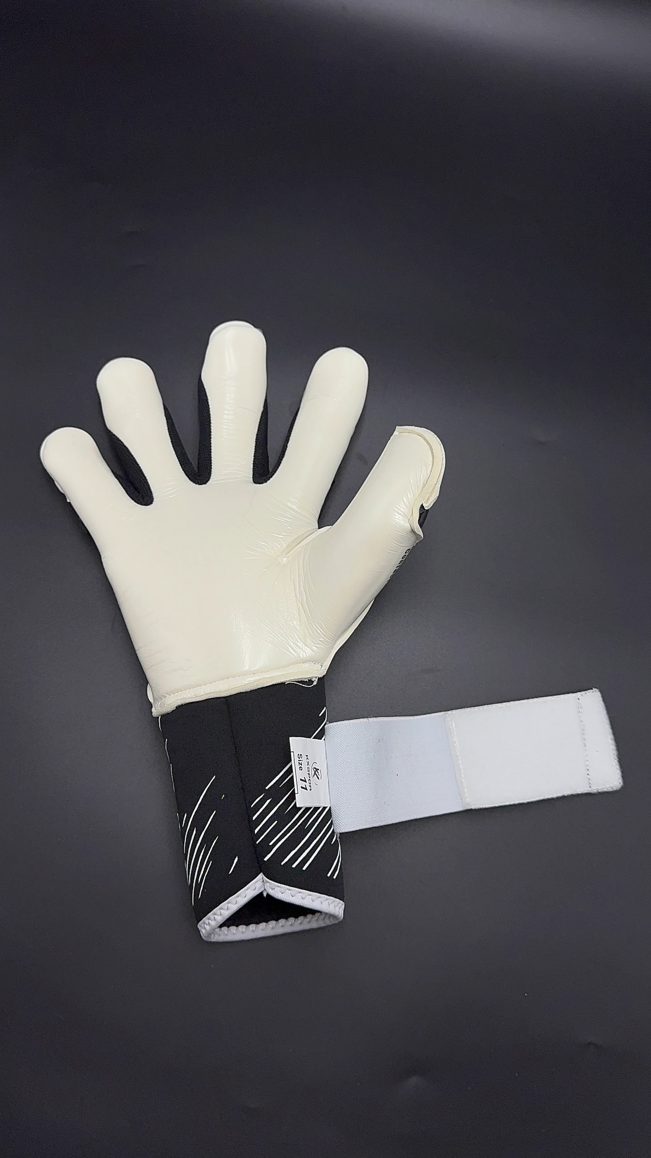 Yeni Kx ‘CRAZY’ Profesyonel Kaleci Eldiveni