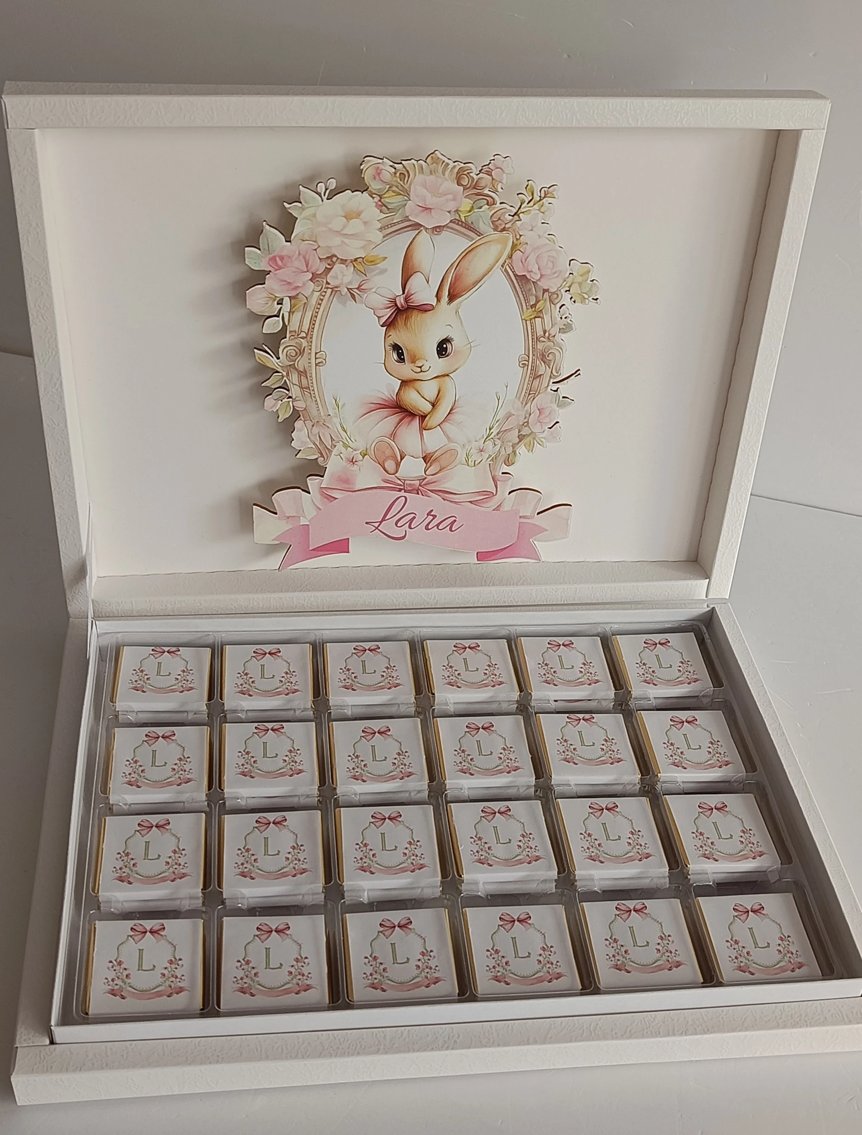 TAVŞAN TEMALI ÇİKOLATA