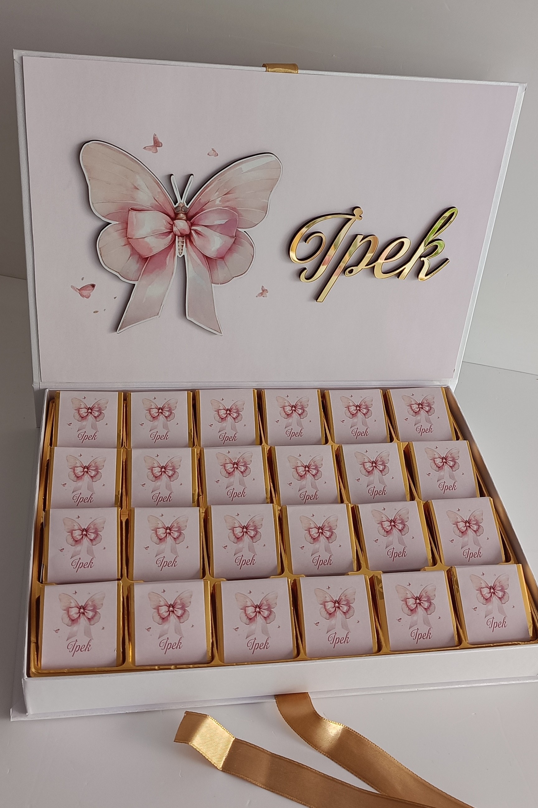 KELEBEK DETAYLI ÇİKOLATA 