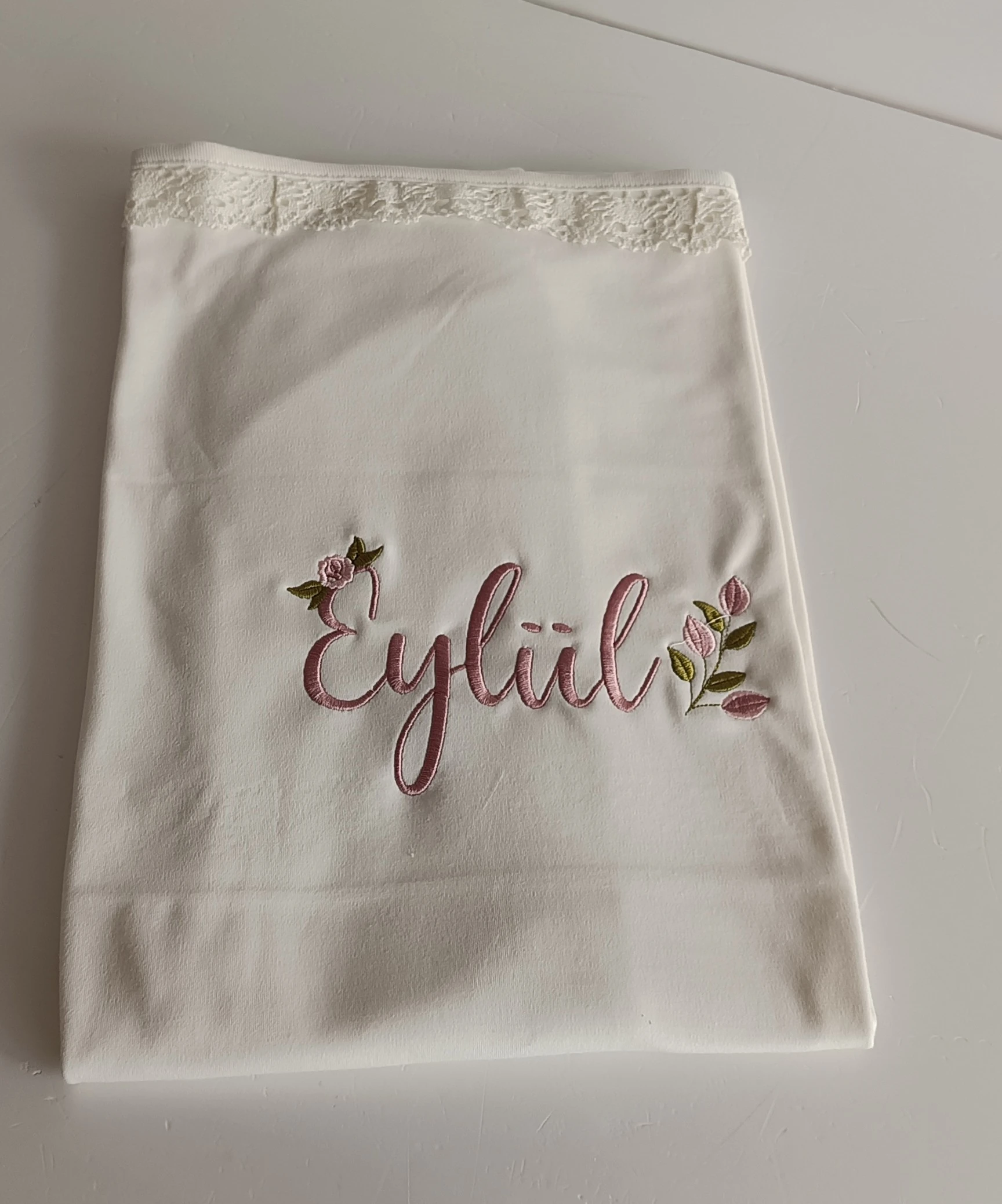 ÇİÇEK NAKIŞLI PENYE HASTANE ÇIKIŞI