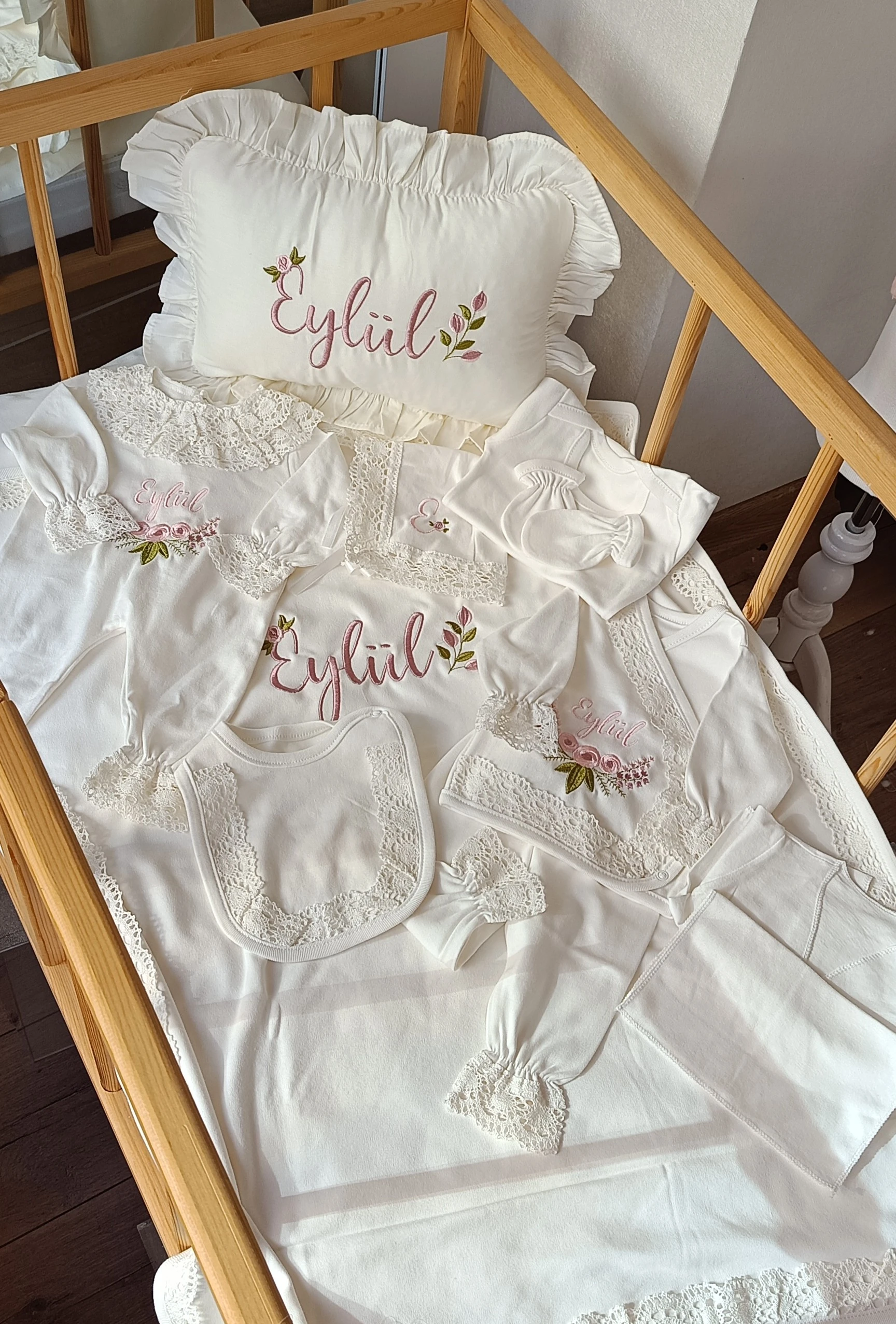 ÇİÇEK NAKIŞLI PENYE HASTANE ÇIKIŞI