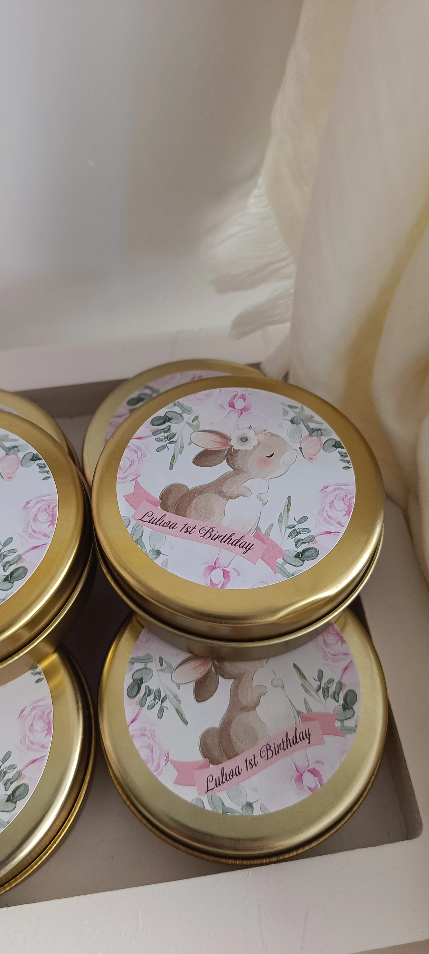 TAVŞAN TEMALI METAL MUM