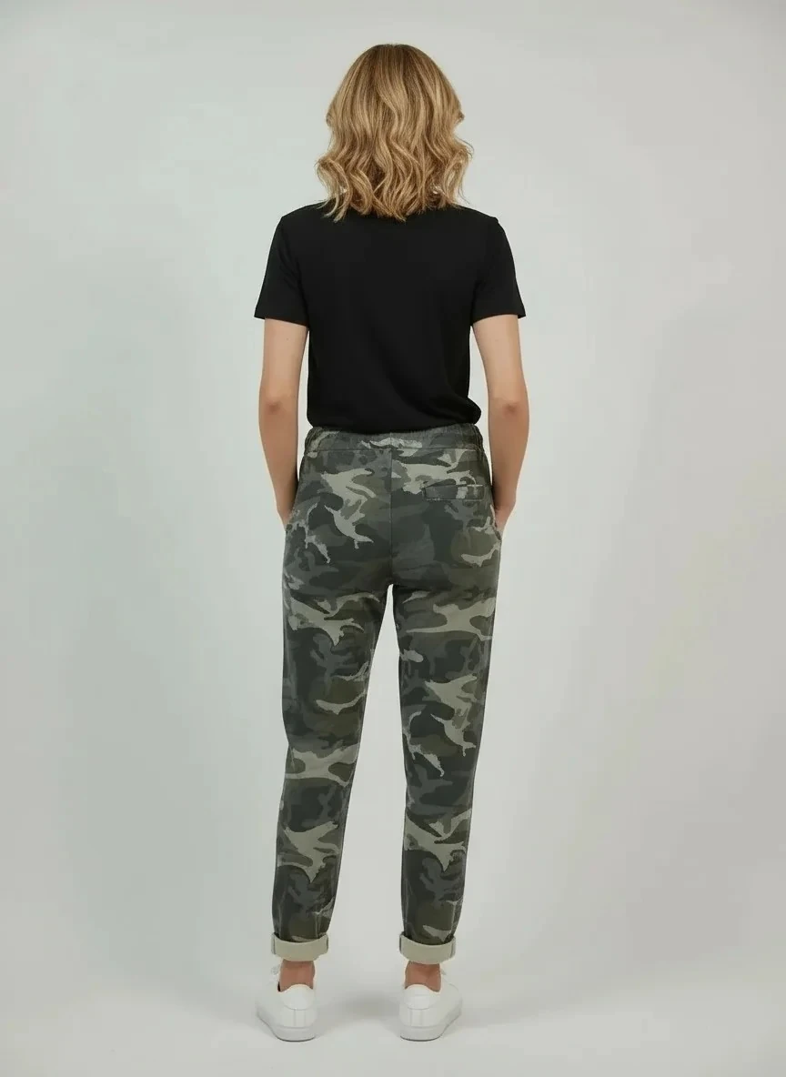 Kamuflaj Desenli Bağcık Detaylı Pantolon