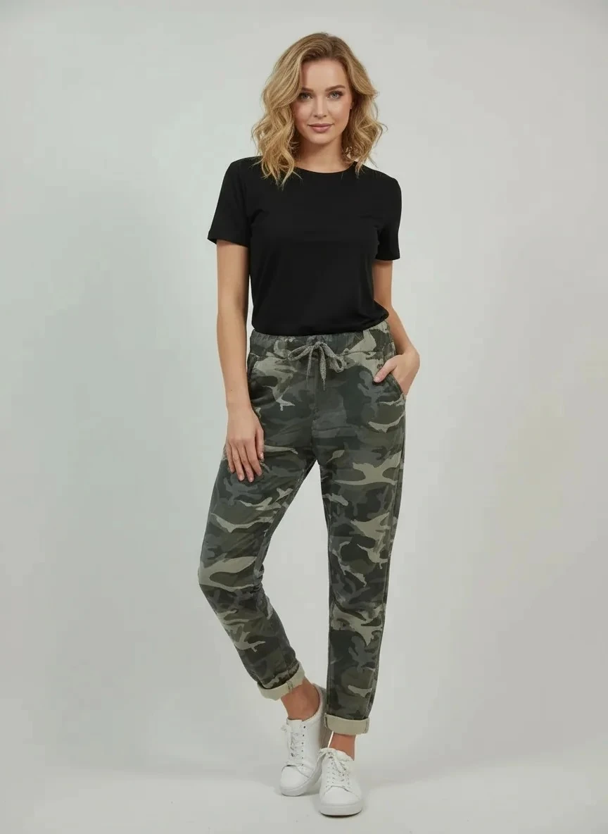 Kamuflaj Desenli Bağcık Detaylı Pantolon