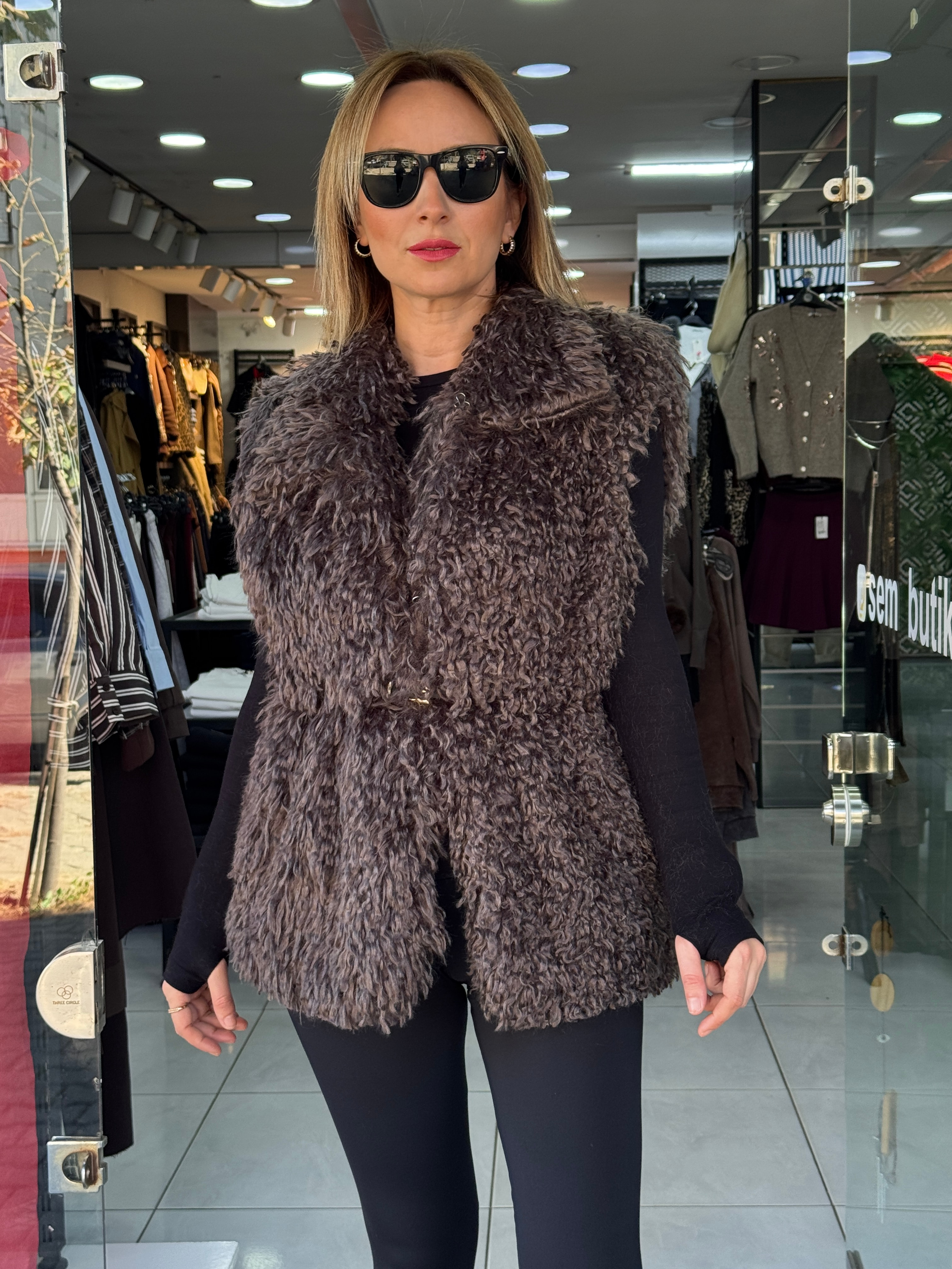 Uzun Tüğlü Kemerli Yelek