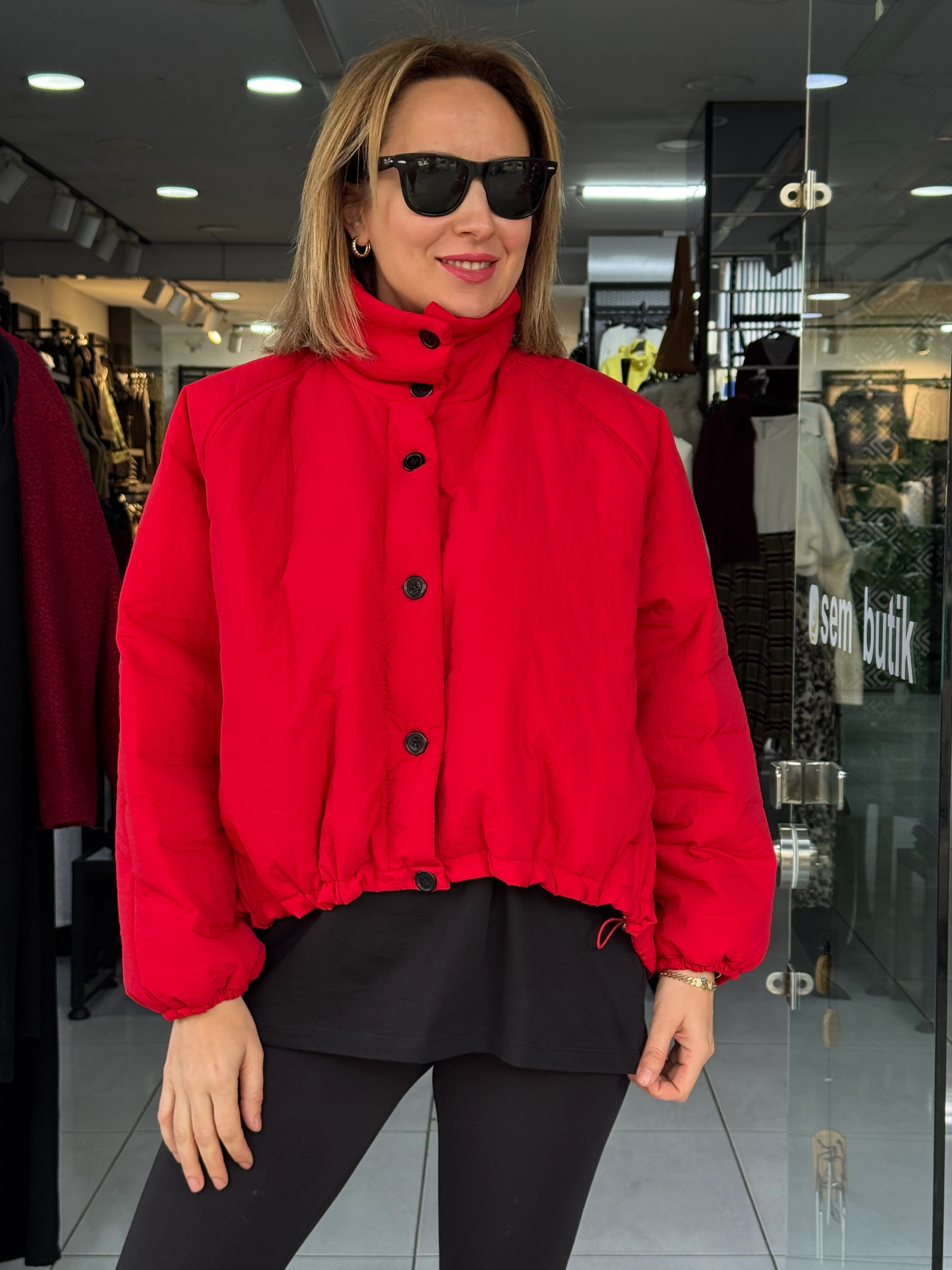 Kırmızı Oversize Şişme Mont