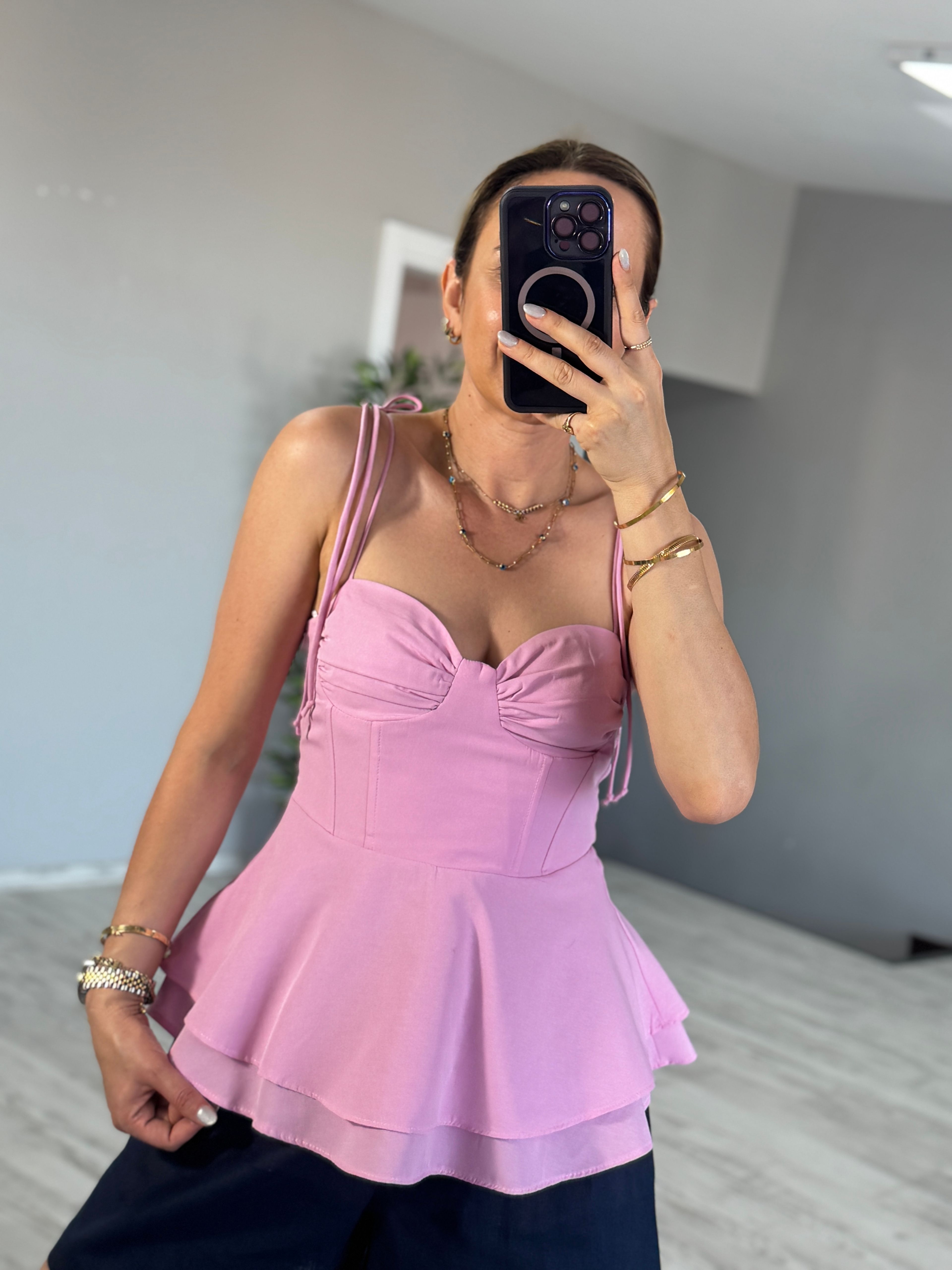 İp Askılı Fırfırlı Bluz