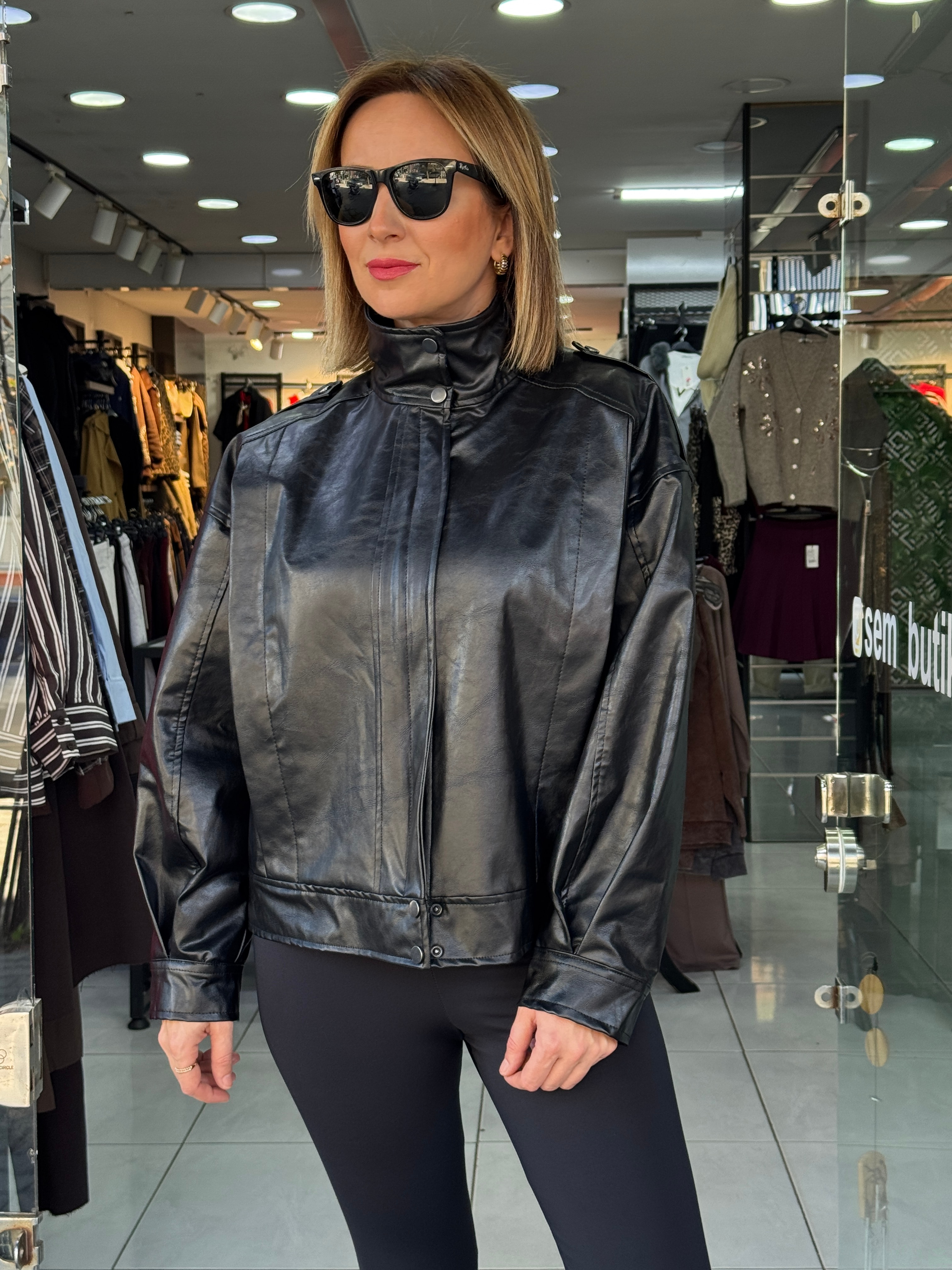 Dik Yaka Suni Deri Ceket