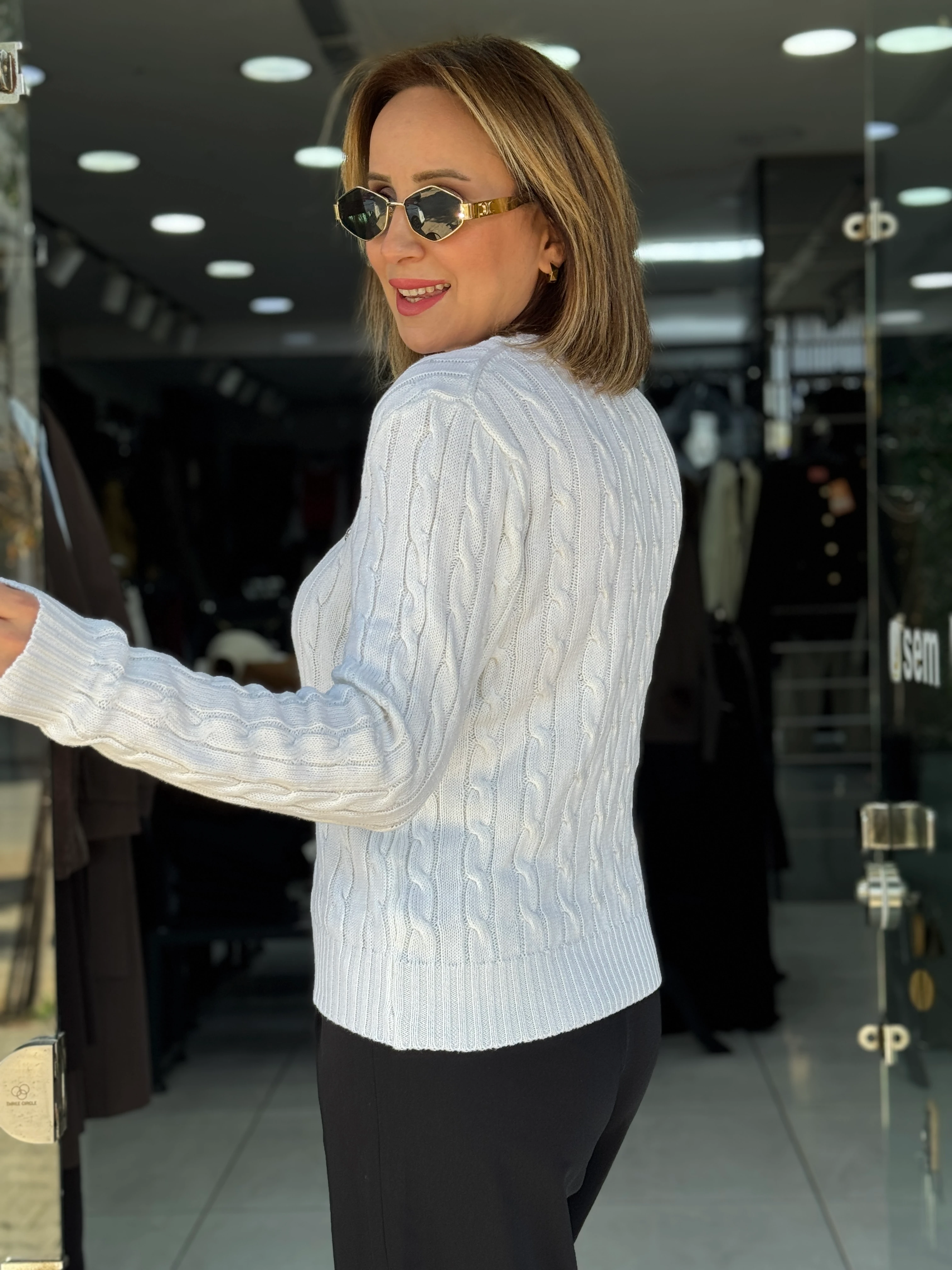 Kurdele Detay Saç Örme Kazak