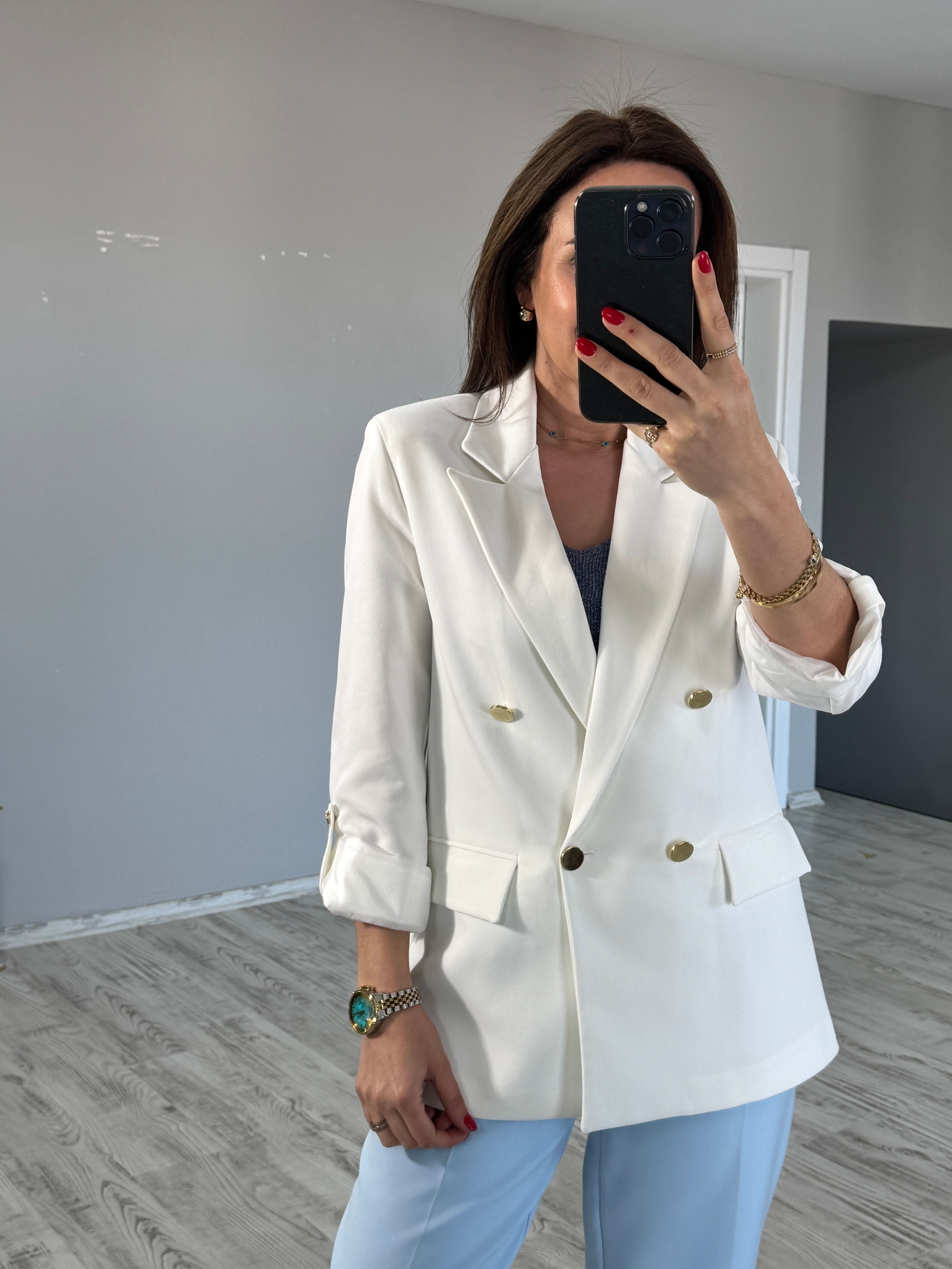 Gold Düğme Detaylı Beyaz Blazer