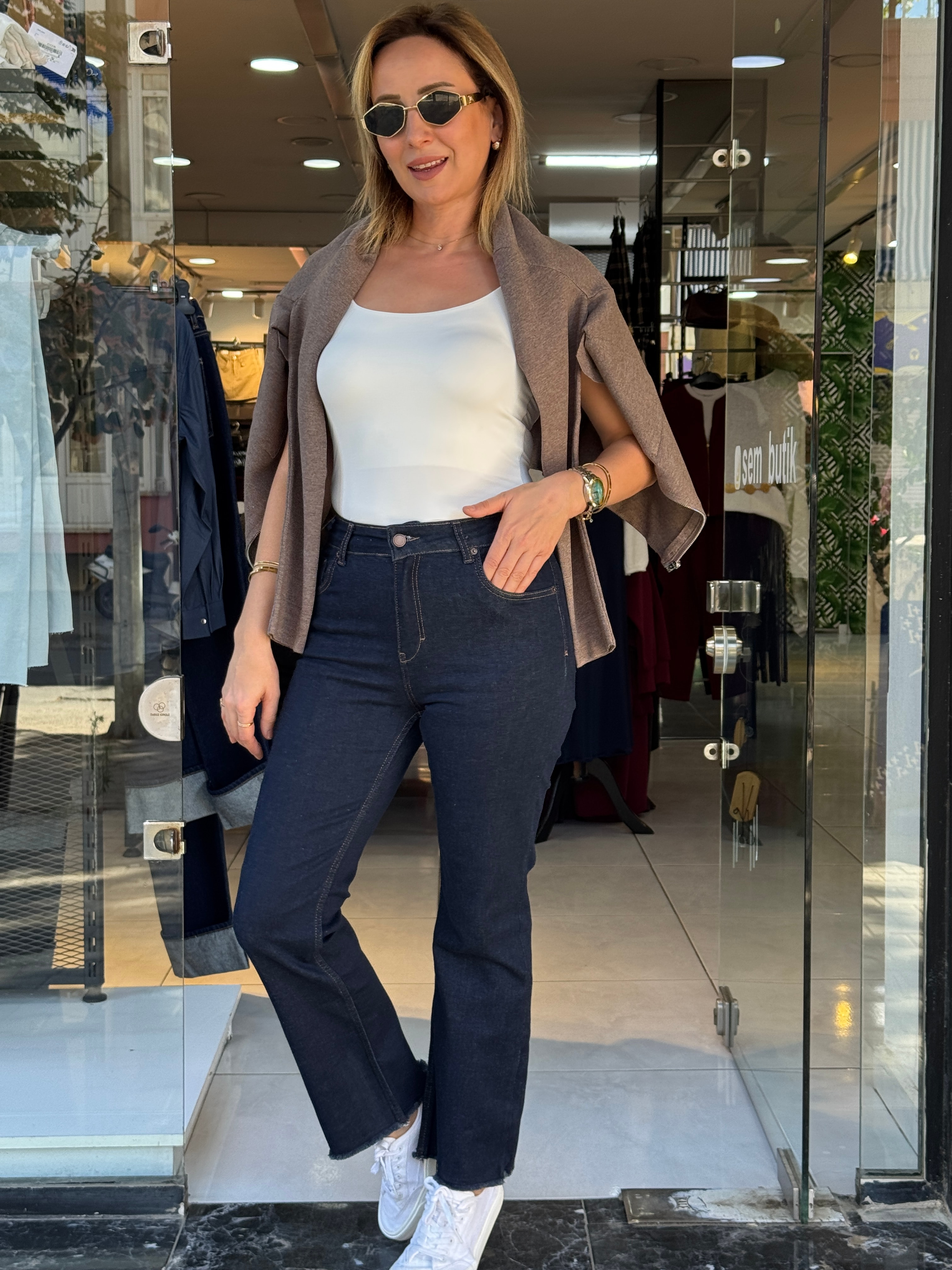 Lacivert Mom Jean