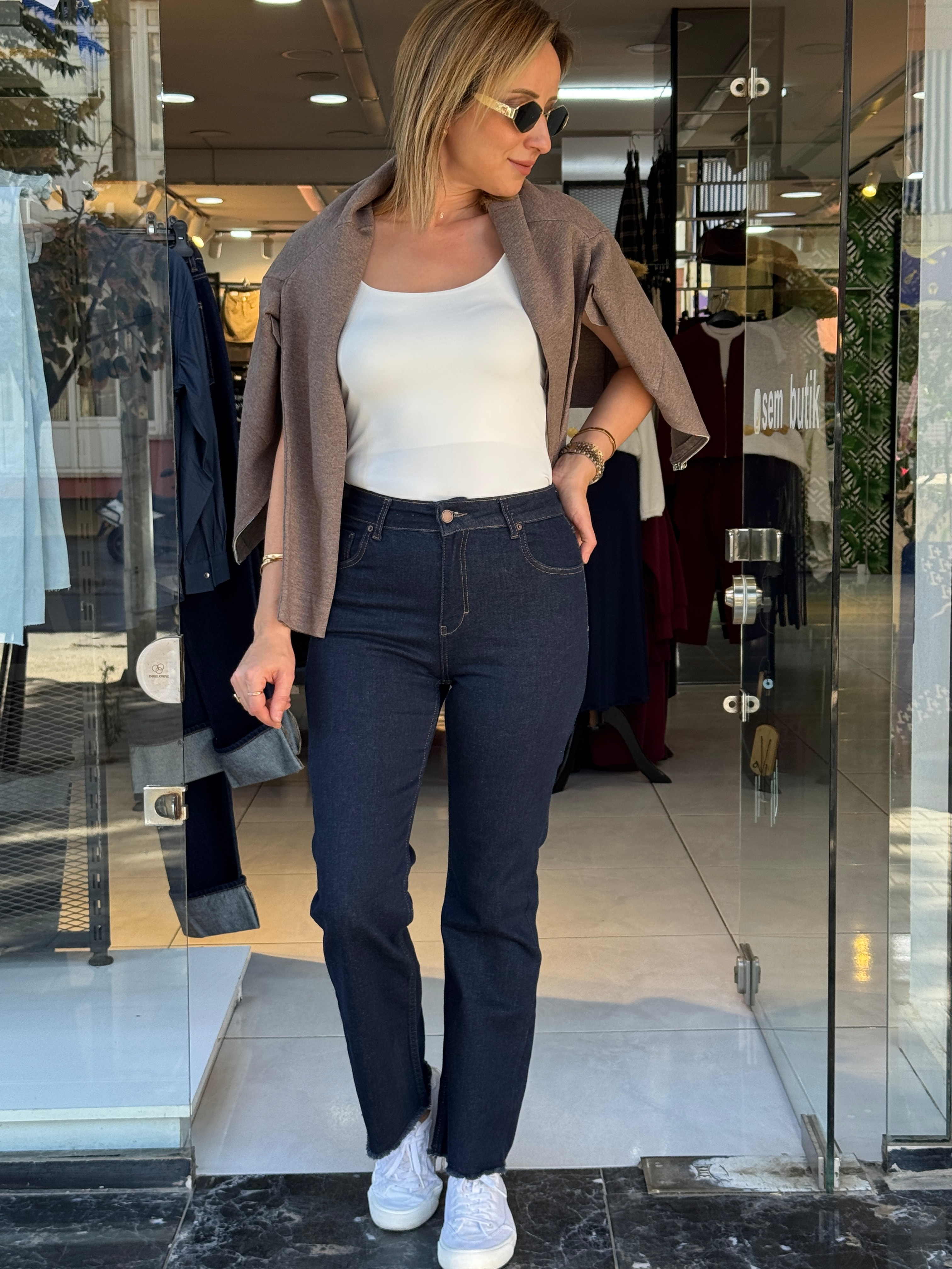 Lacivert Mom Jean