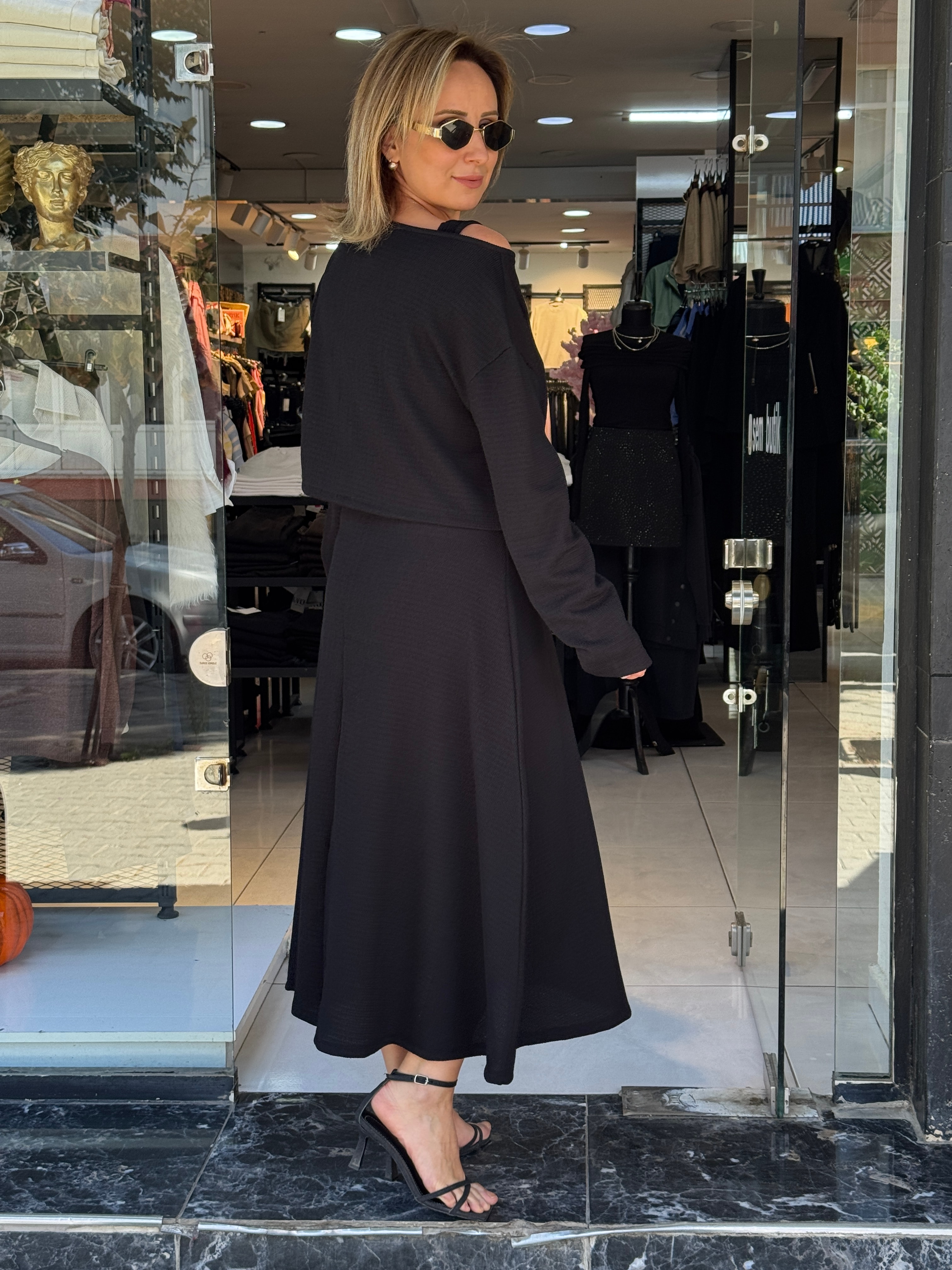 Bluz Detaylı Elbise