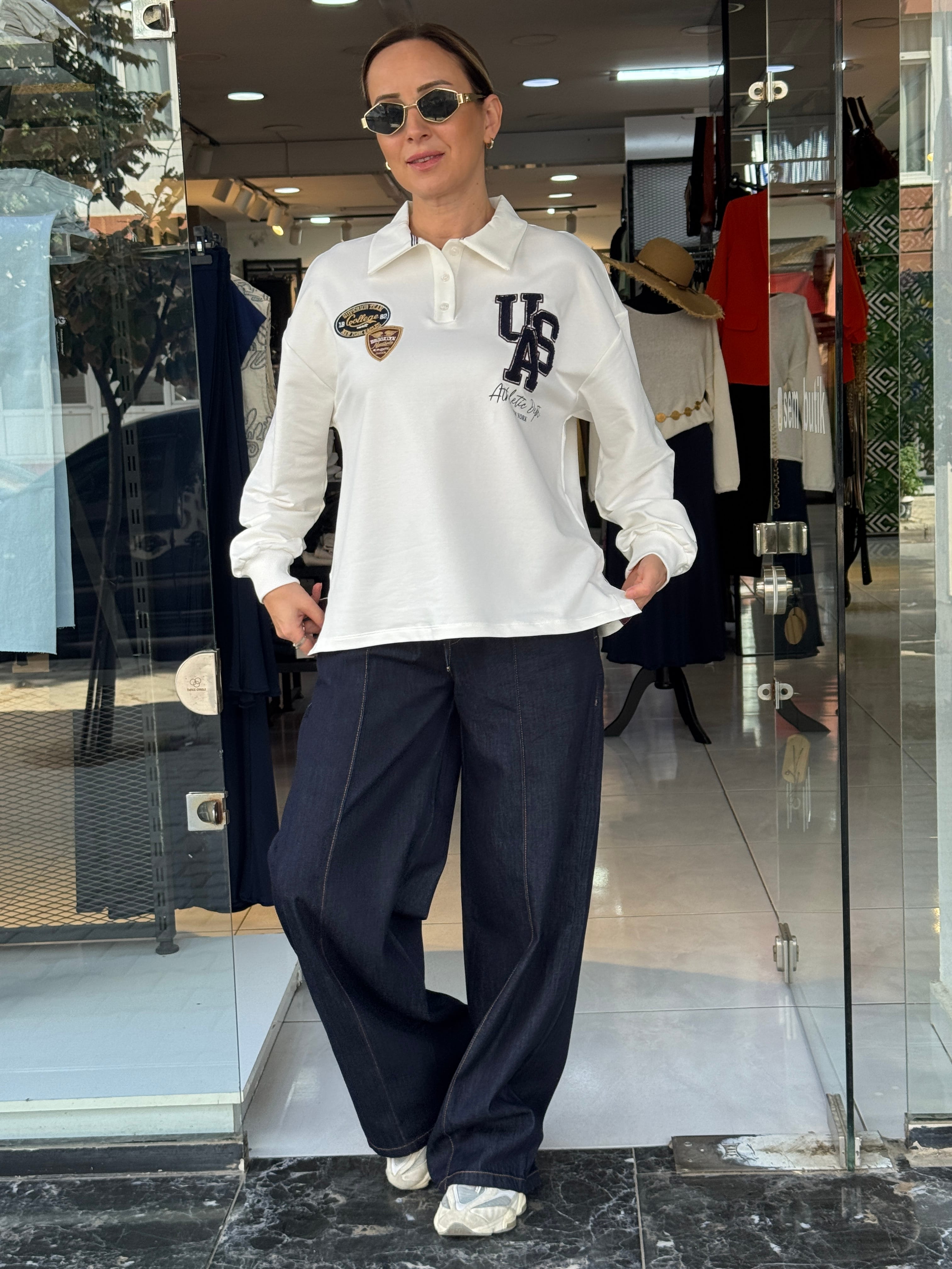 Ekru Arma Detaylı Sweat