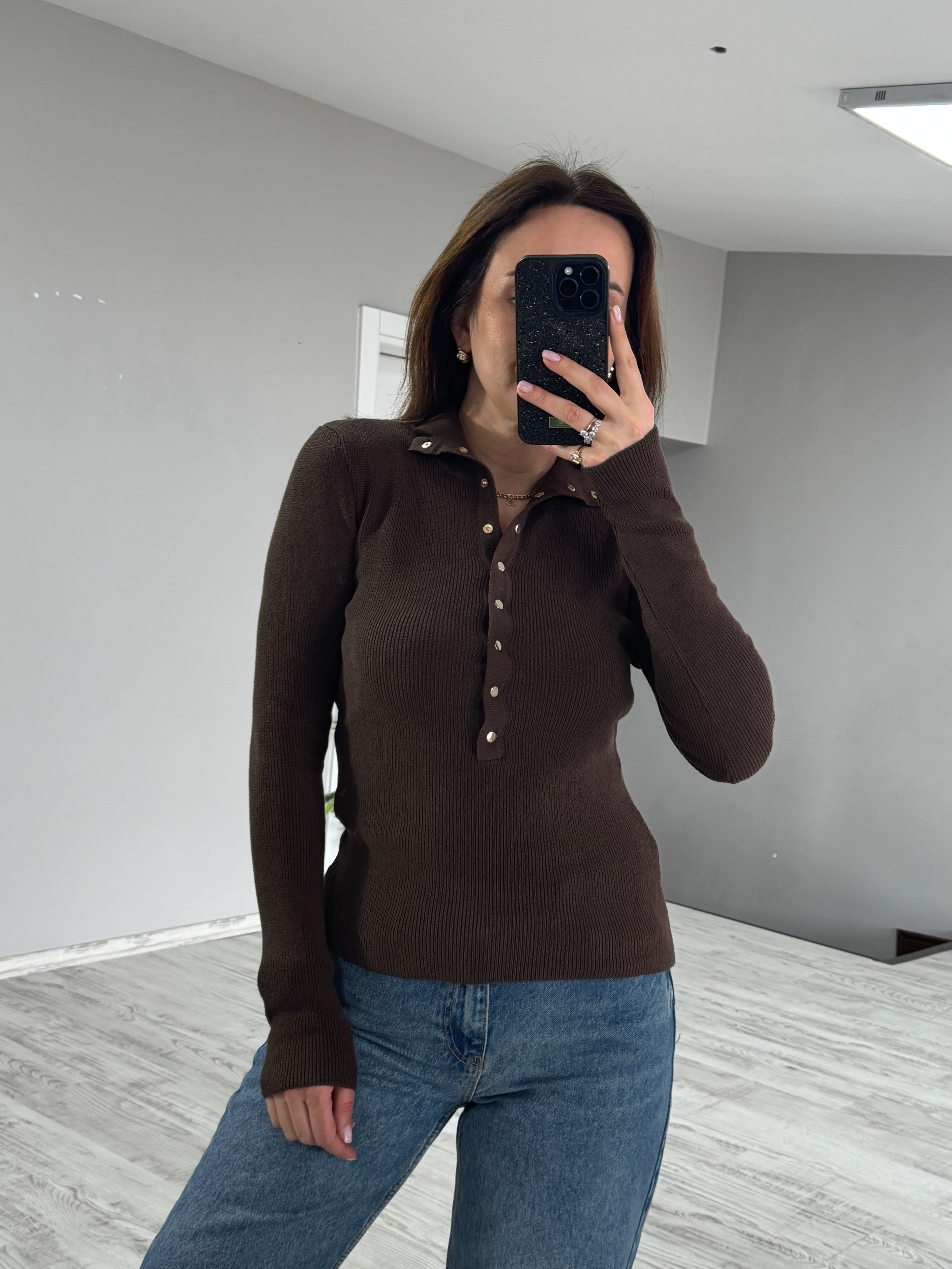 Düğmeli Dilvin Triko