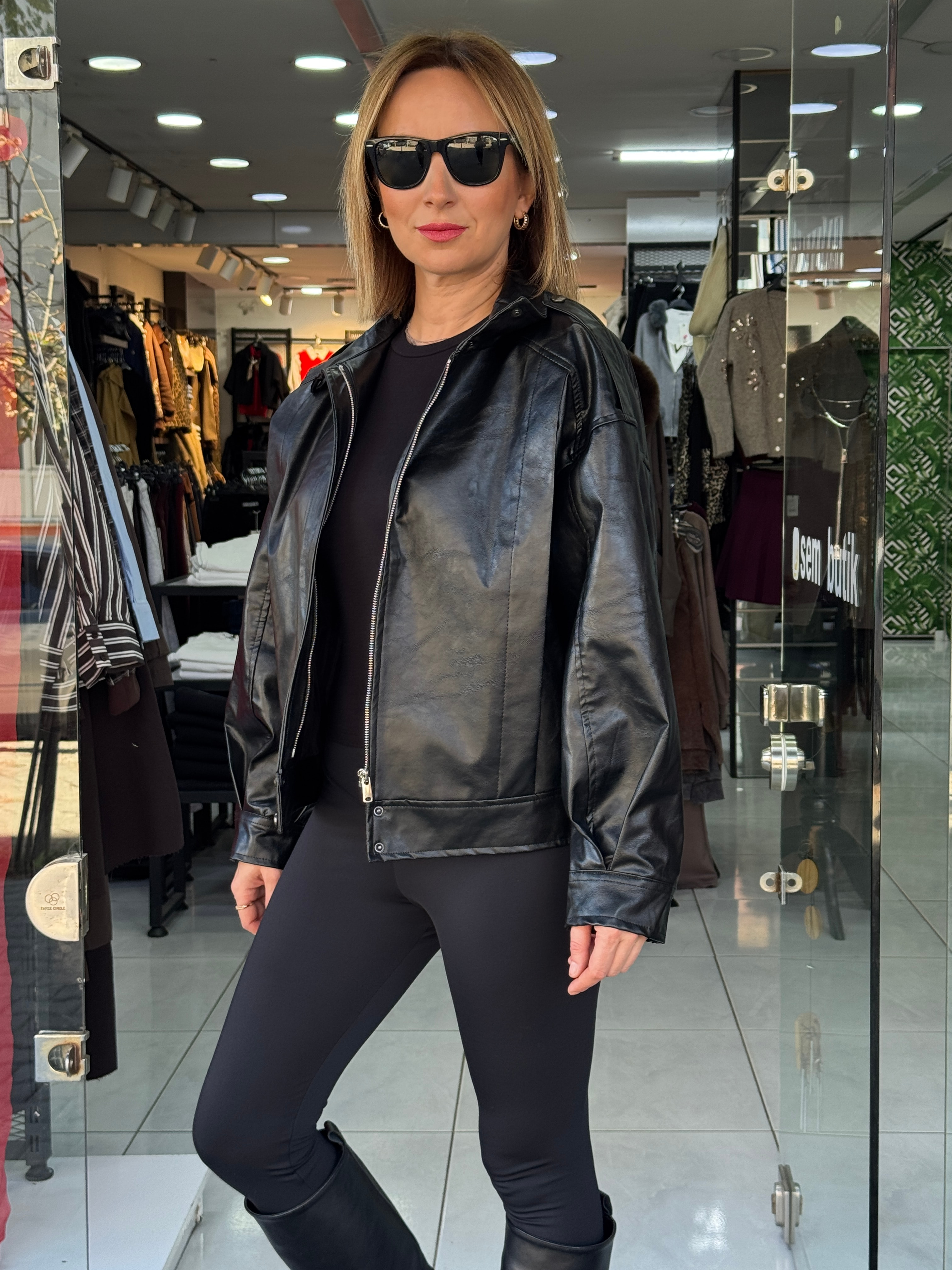 Dik Yaka Suni Deri Ceket