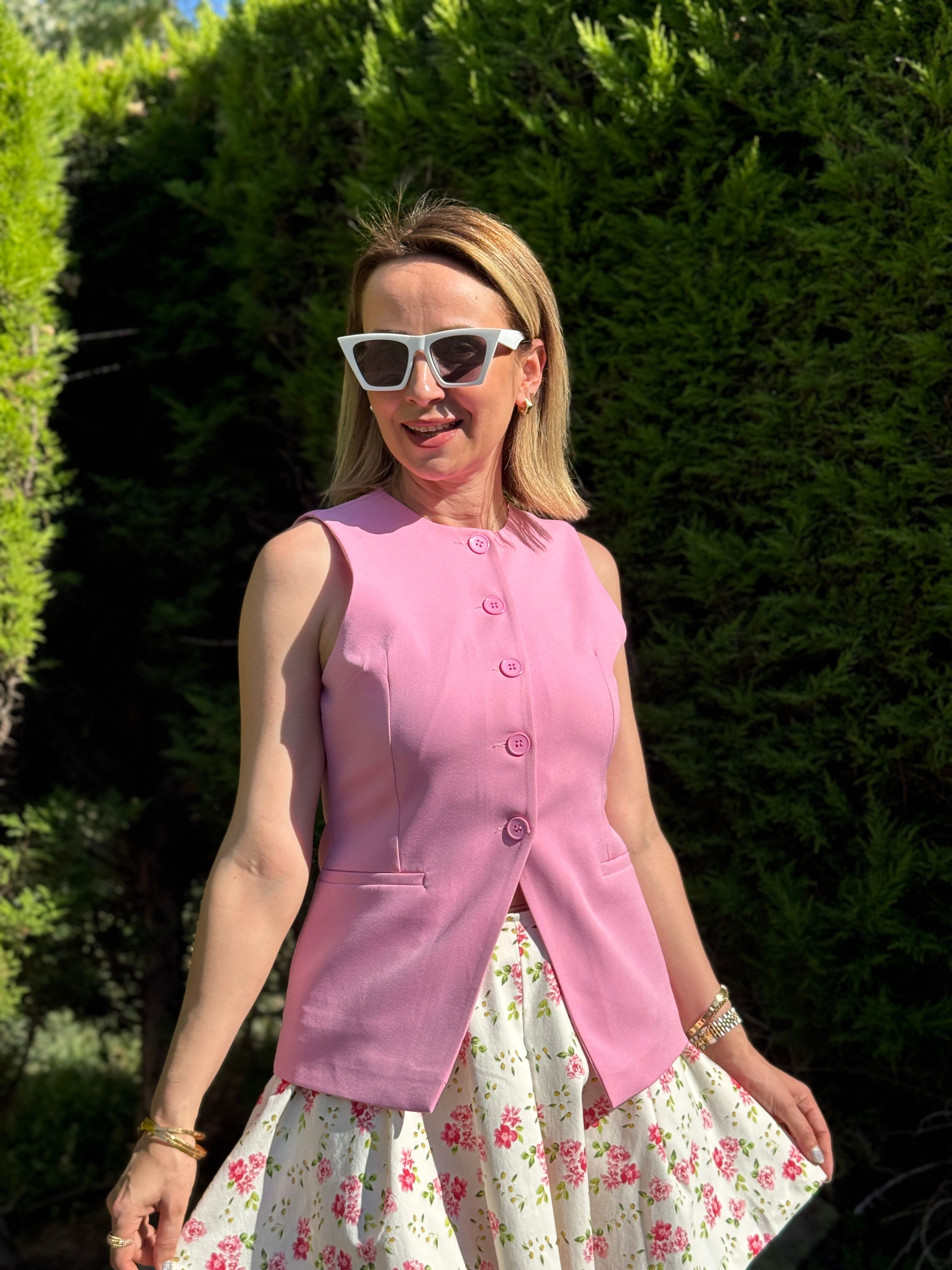 Pembe Yelek 