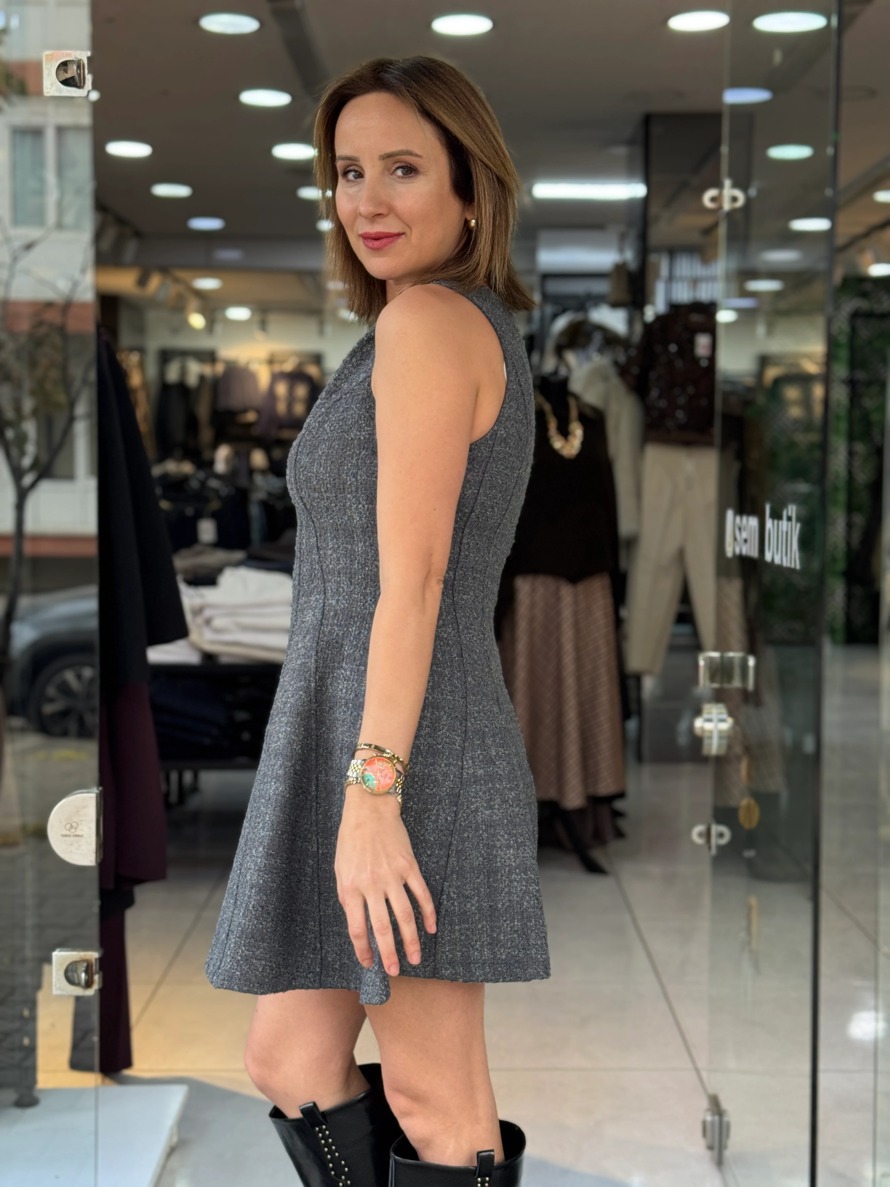 Omuz Aksesuarlı Antrasit Tüvit Elbise