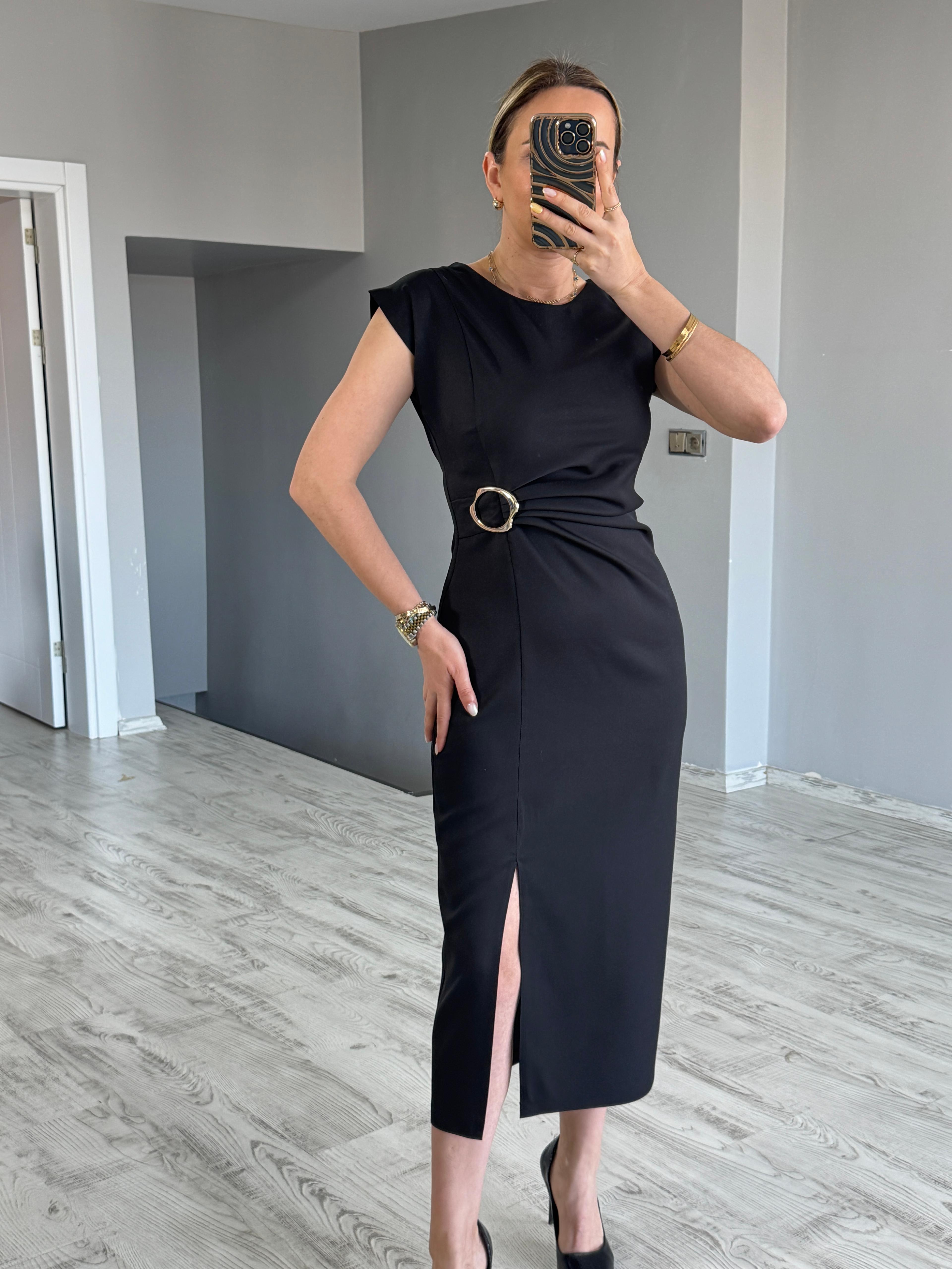 Büzgülü Gold Toka Detaylı Elbise