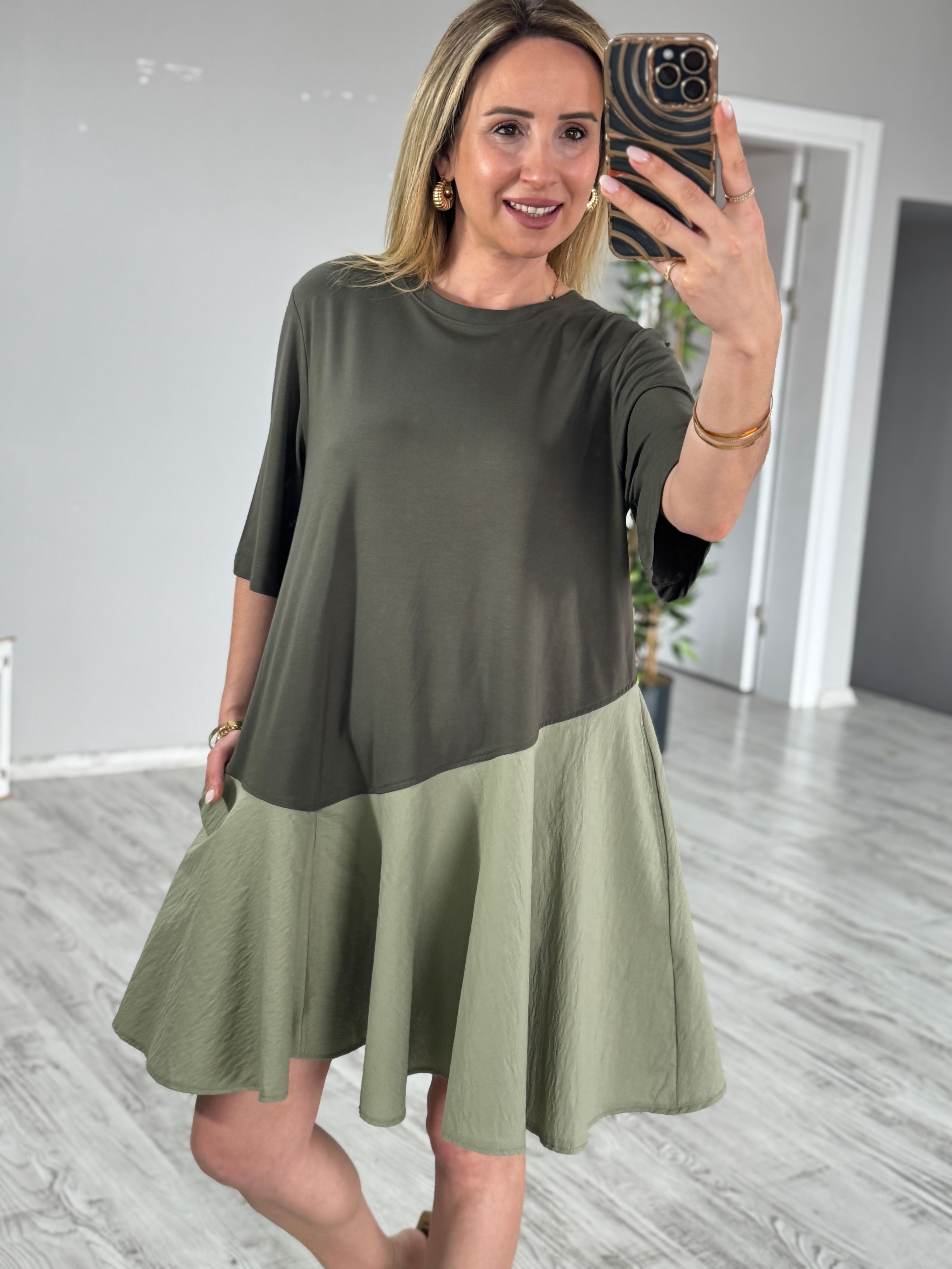 Poplin Detaylı Elbise