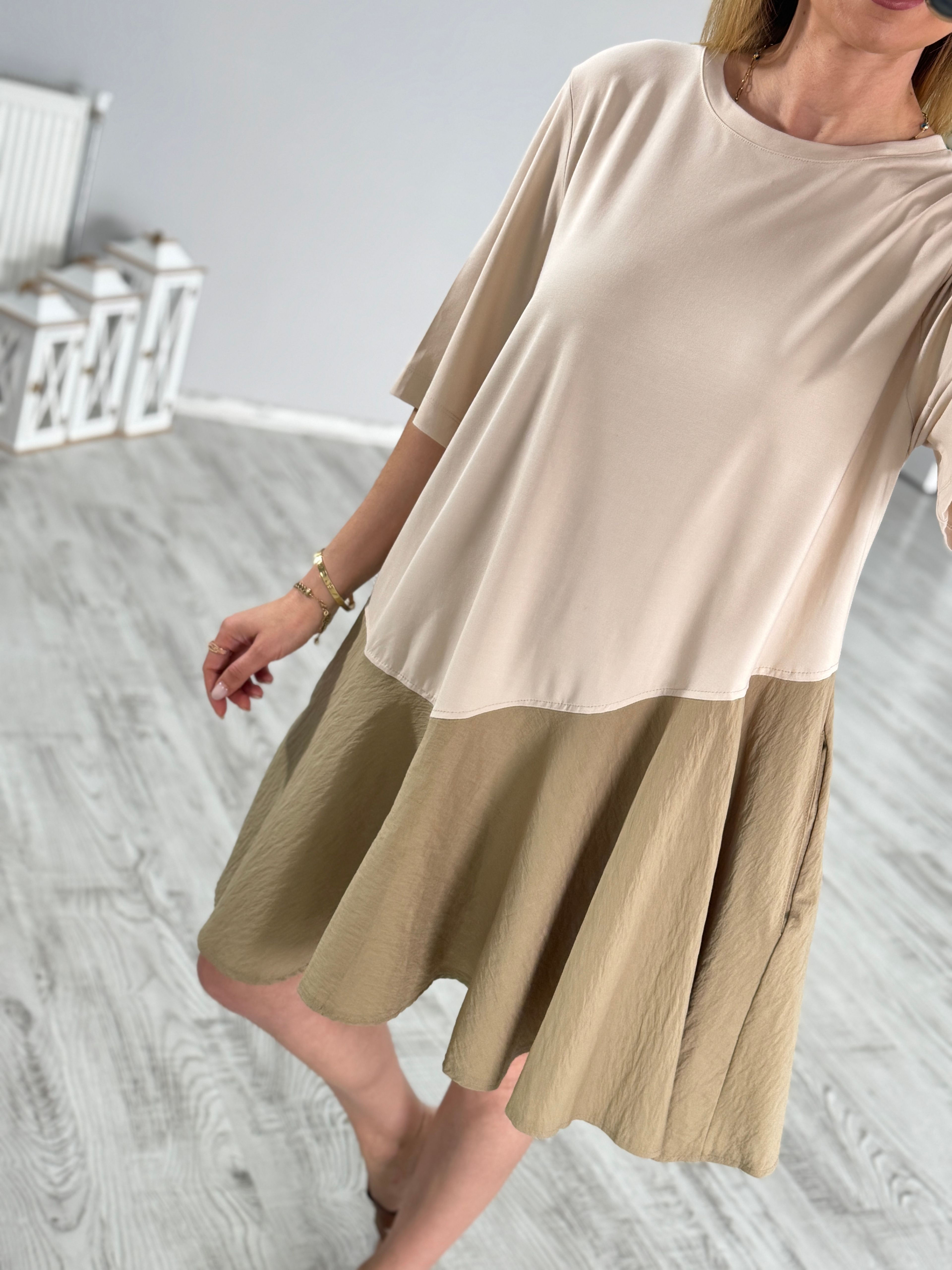 Poplin Detaylı Elbise
