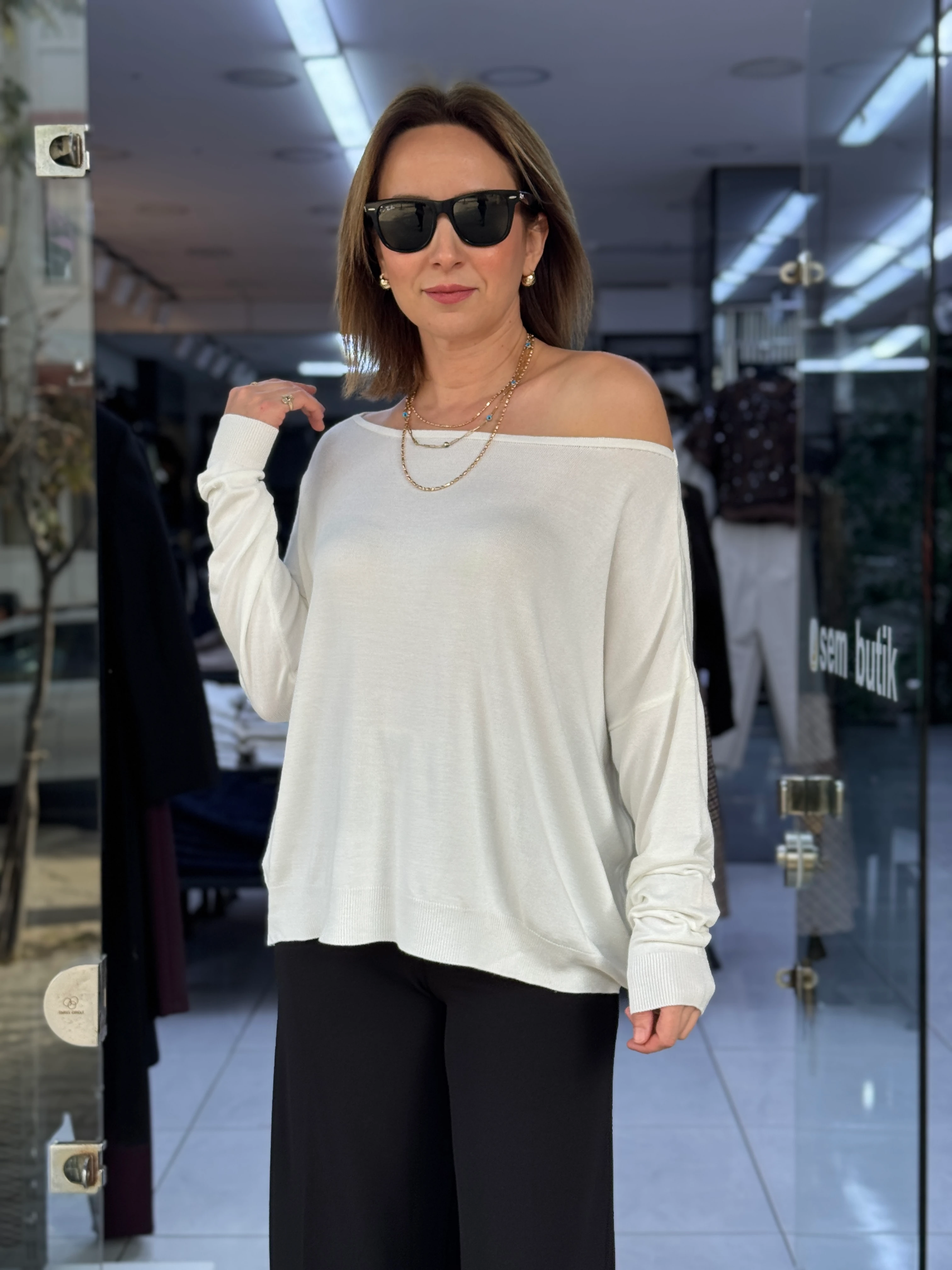 Kayık Yaka Triko - Beyaz