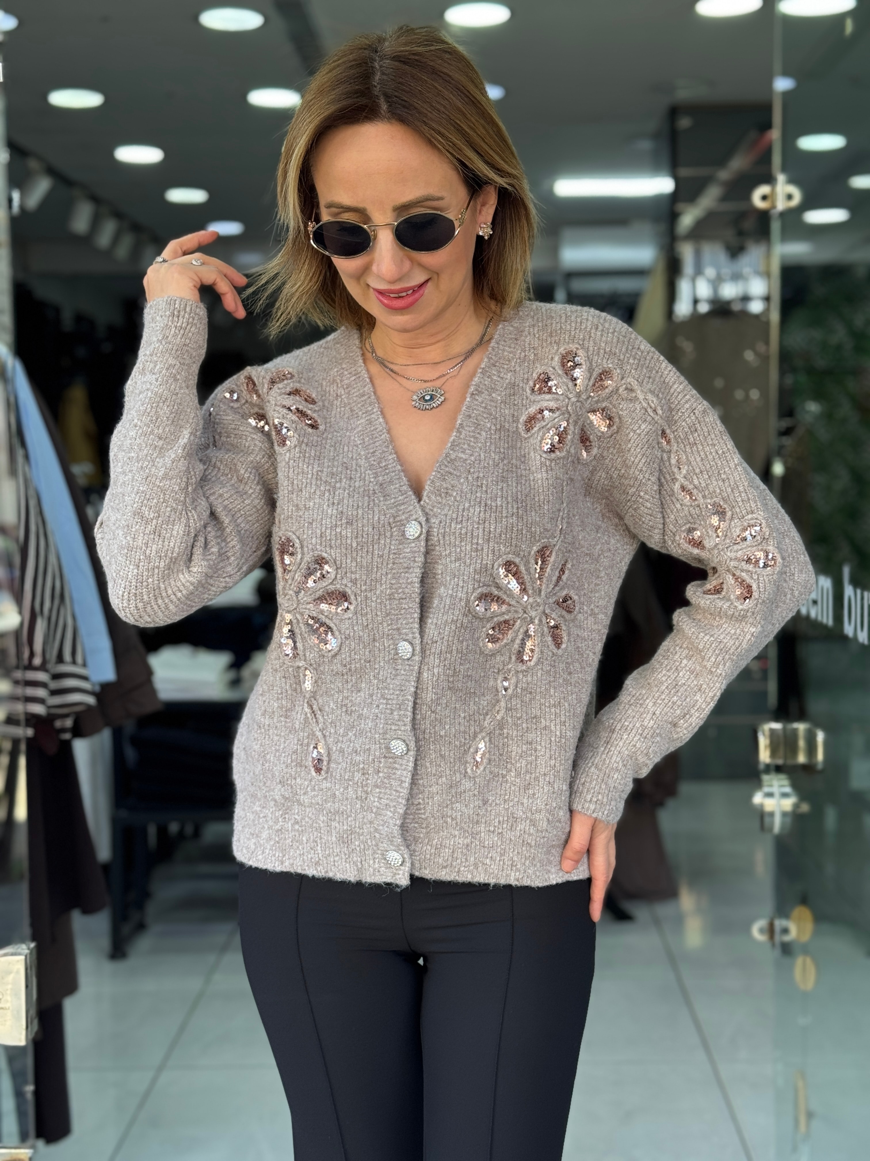 Pul Nakışlı Hırka