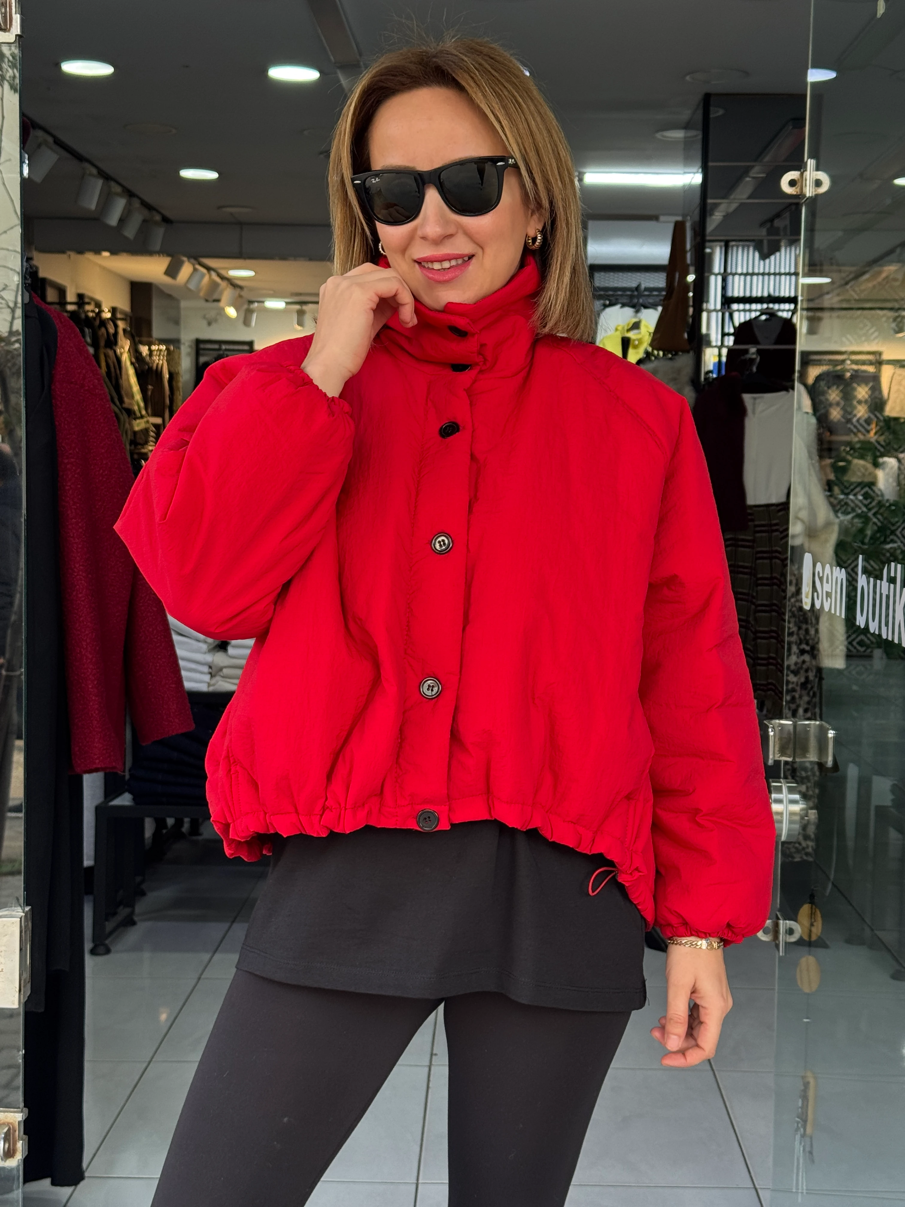 Kırmızı Oversize Şişme Mont